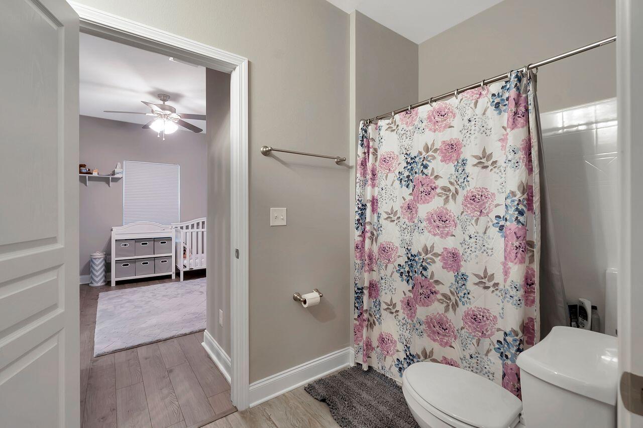 CRESCENT SHORES - Residential