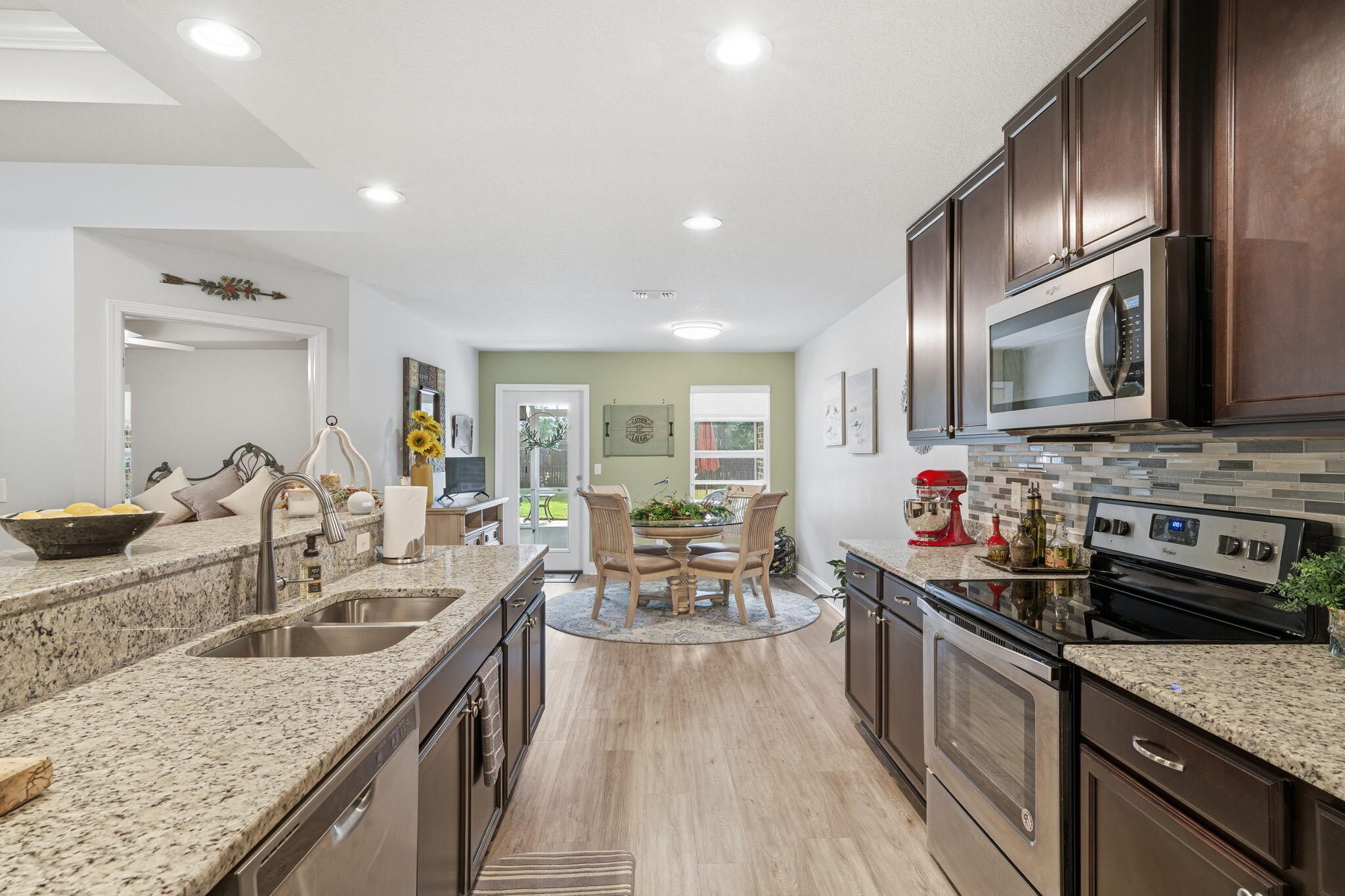 HOLLEY BY THE SEA - Residential