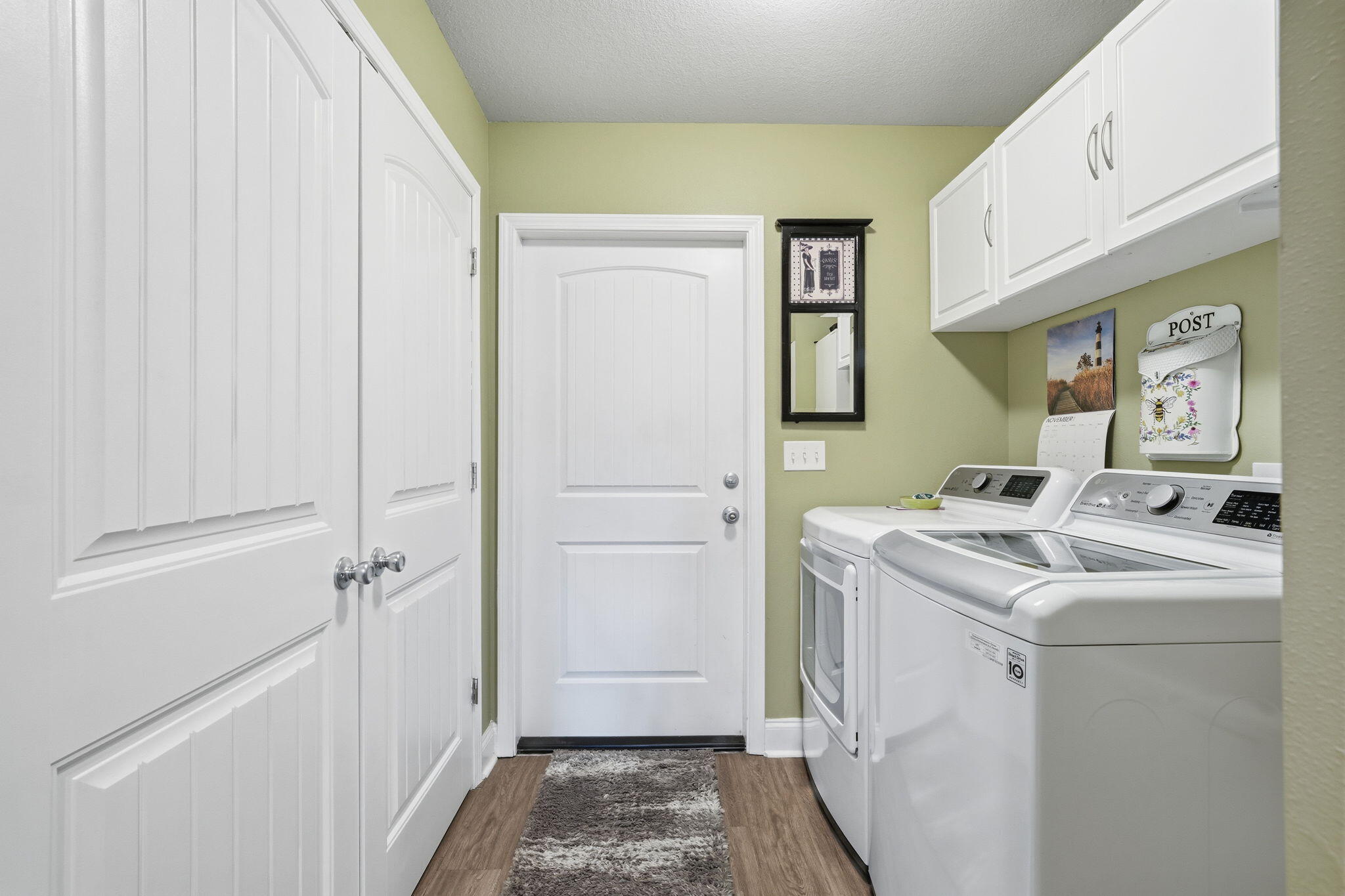 HOLLEY BY THE SEA - Residential