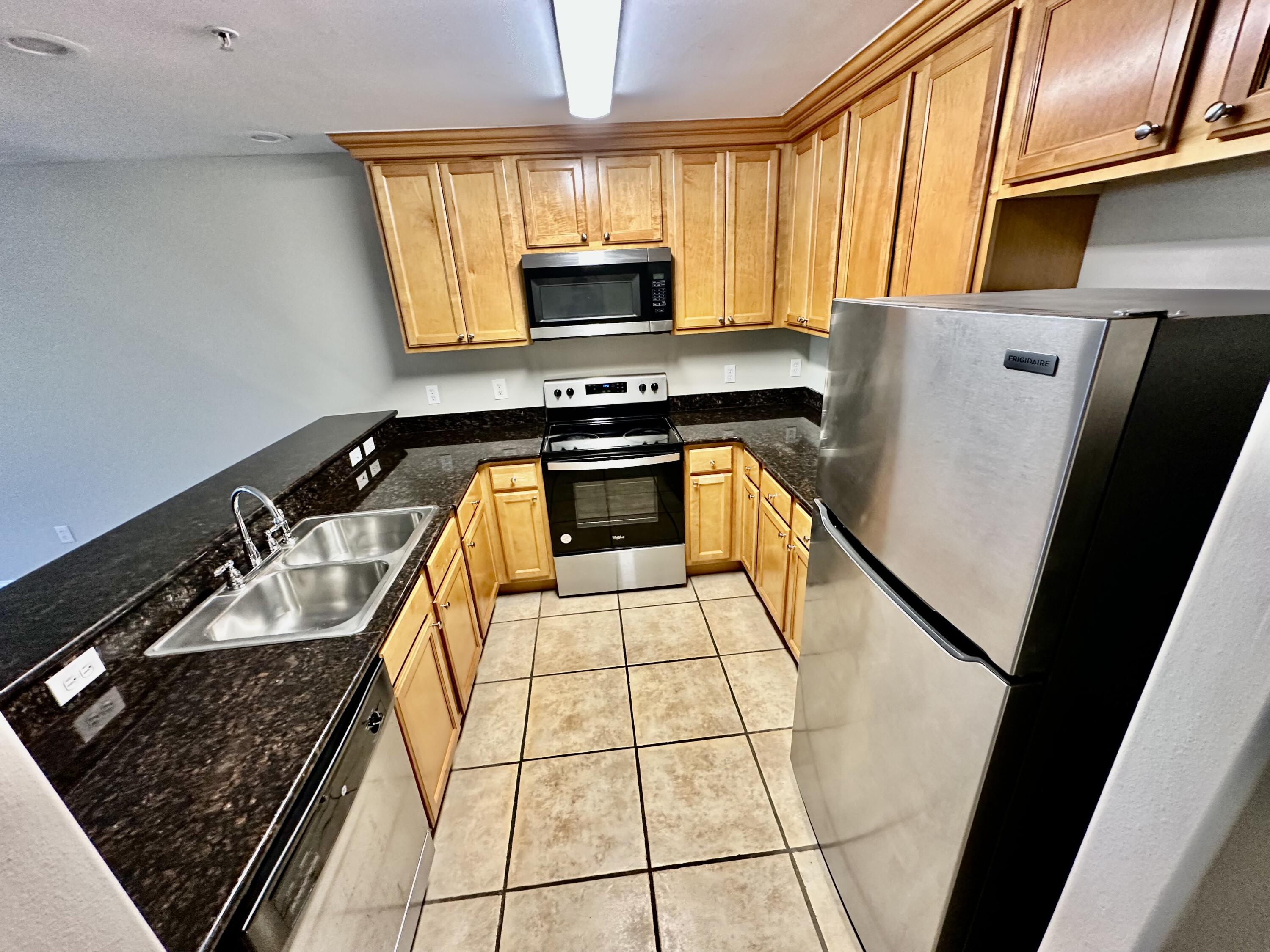 OLD BAY CONDO - Residential