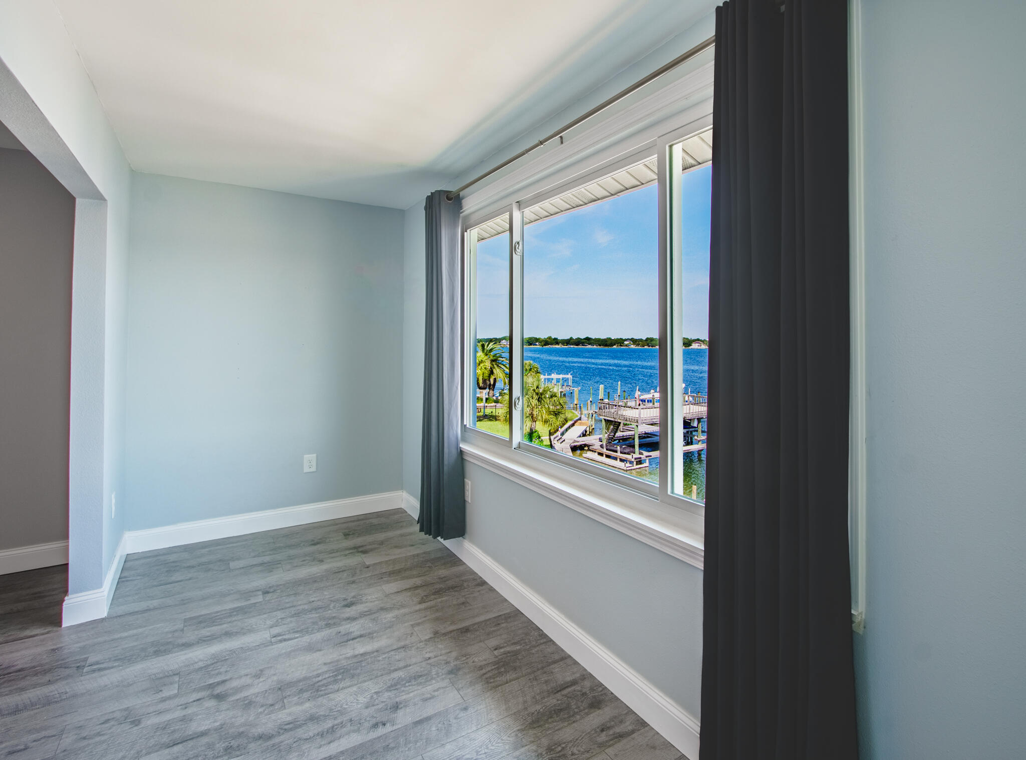 SNUG HARBOR TOWNHOMES - Residential