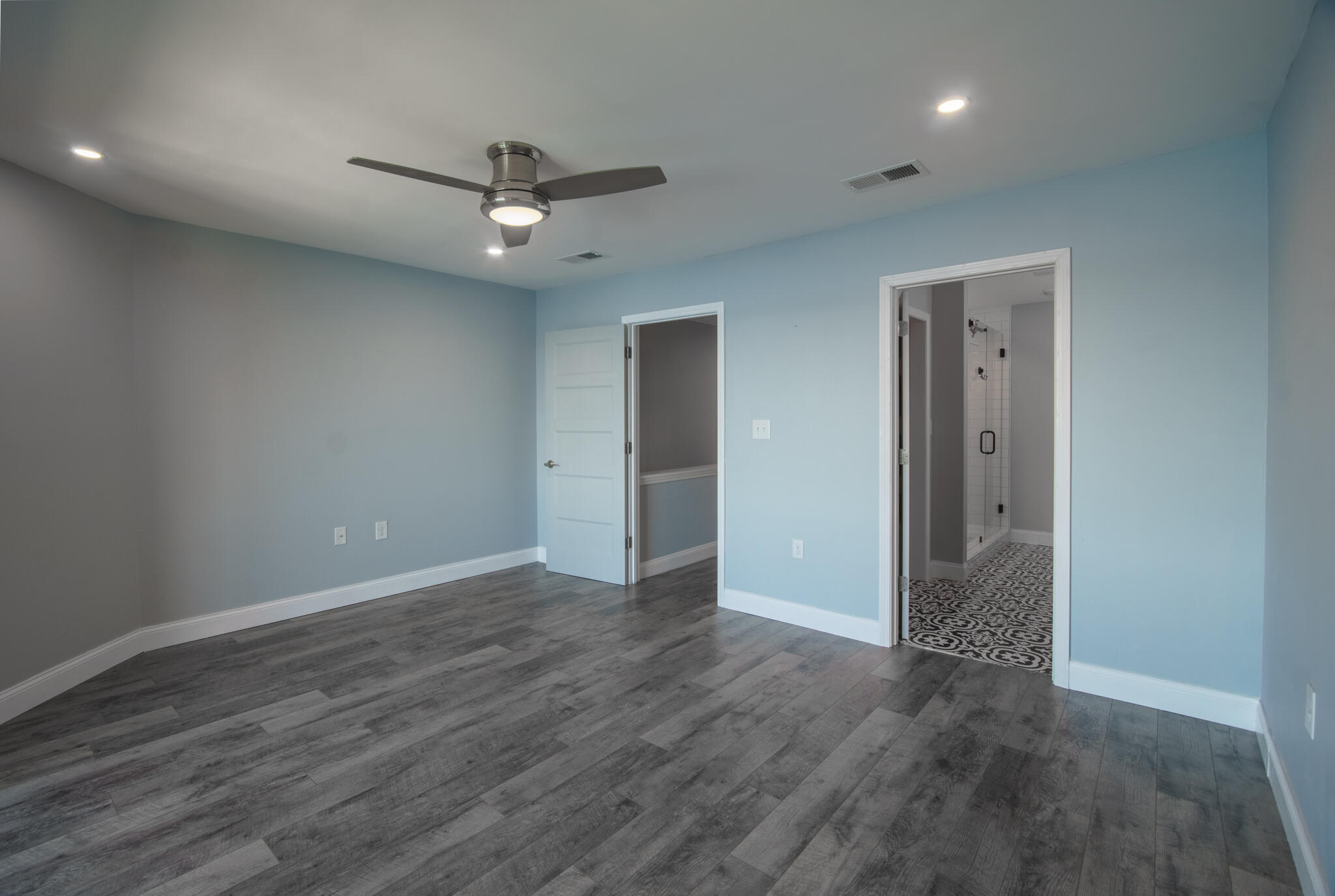 SNUG HARBOR TOWNHOMES - Residential