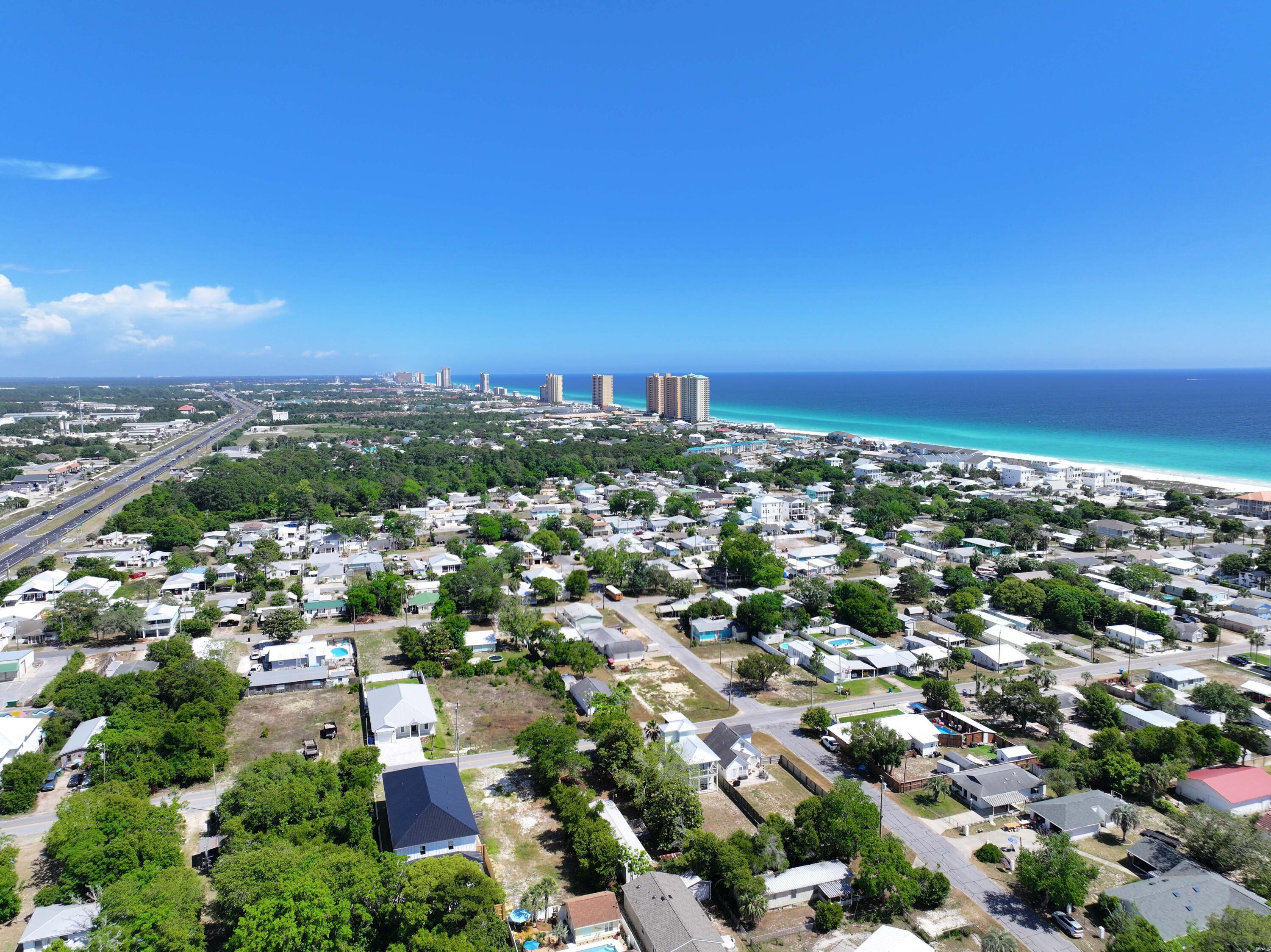LAGUNA BEACH - Residential