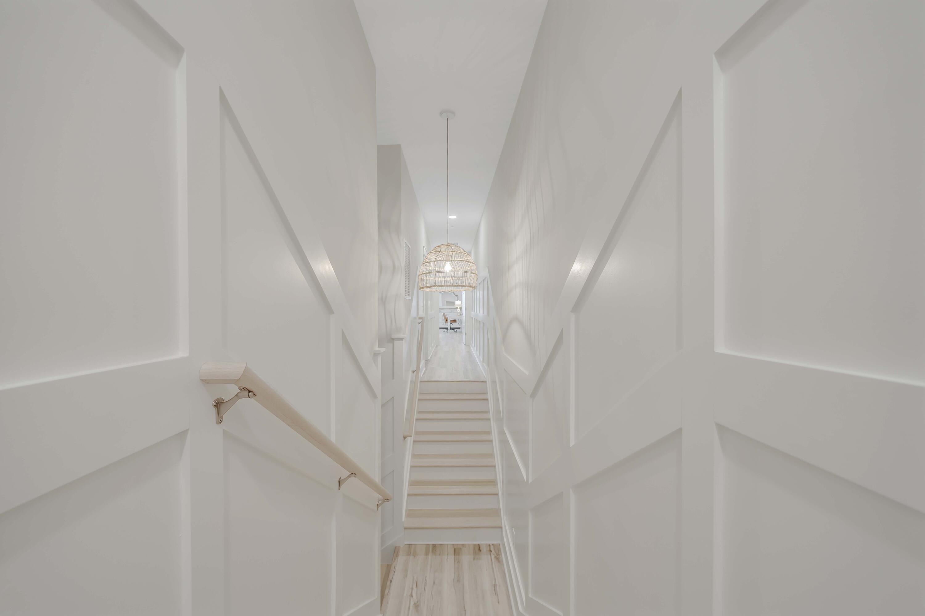 LAGUNA BEACH - Residential