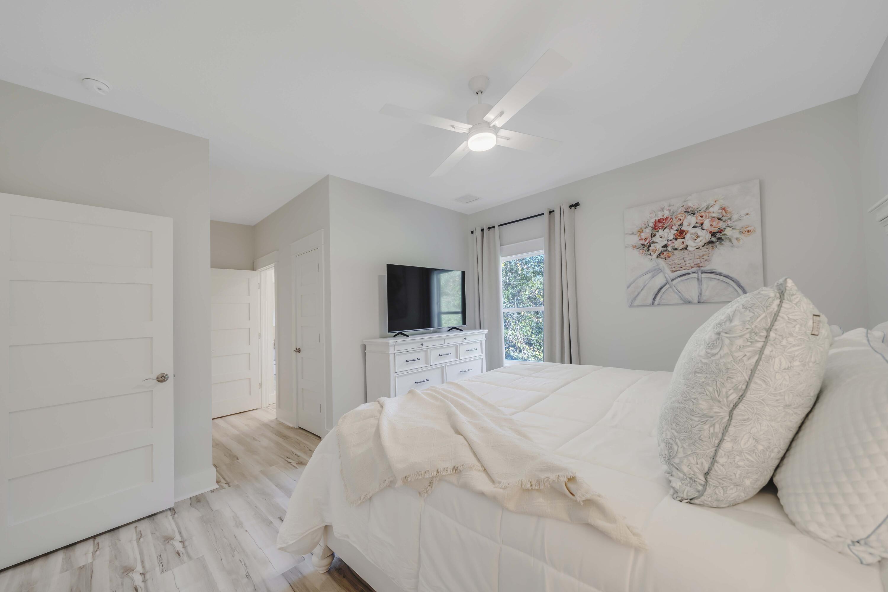 LAGUNA BEACH - Residential