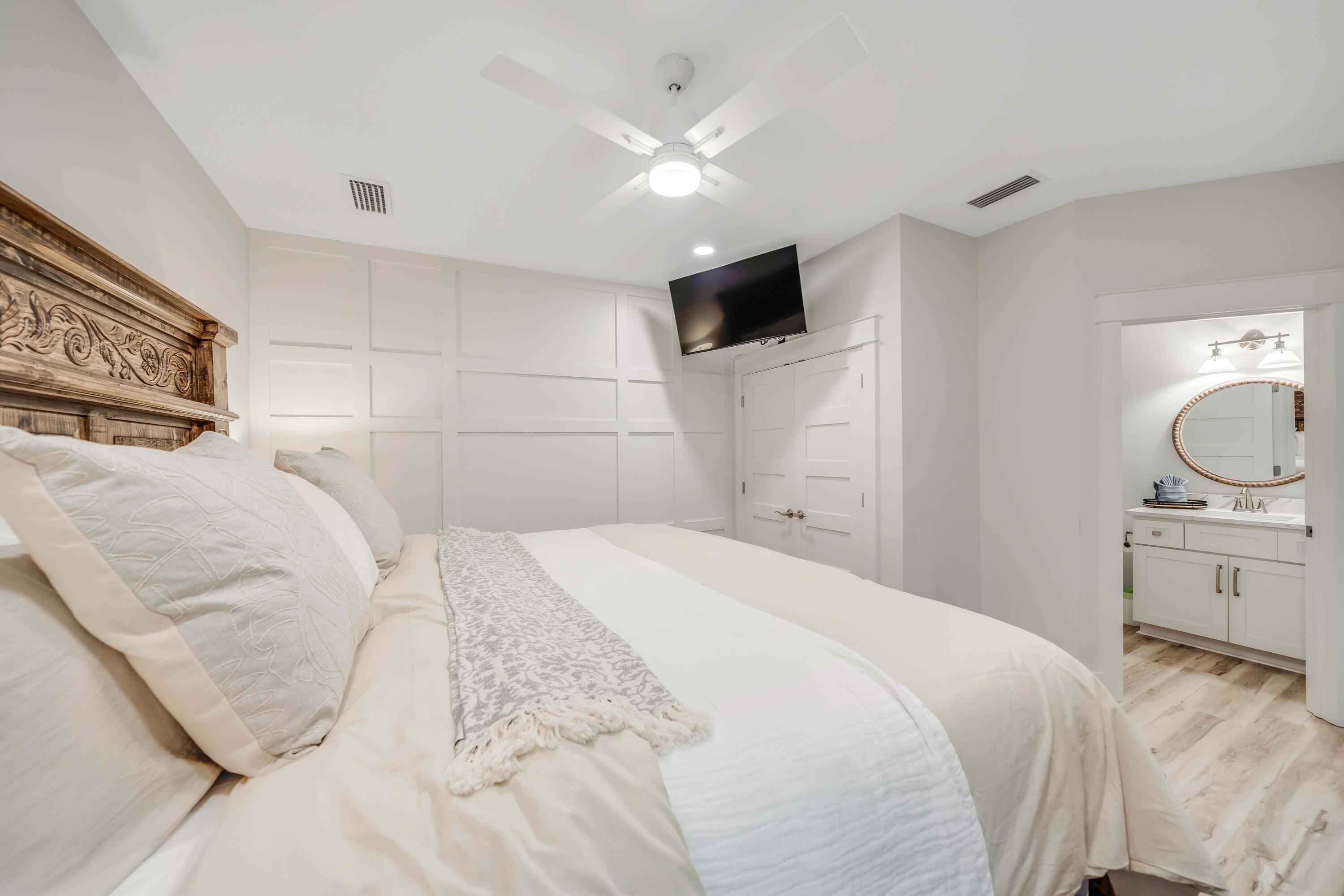 LAGUNA BEACH - Residential