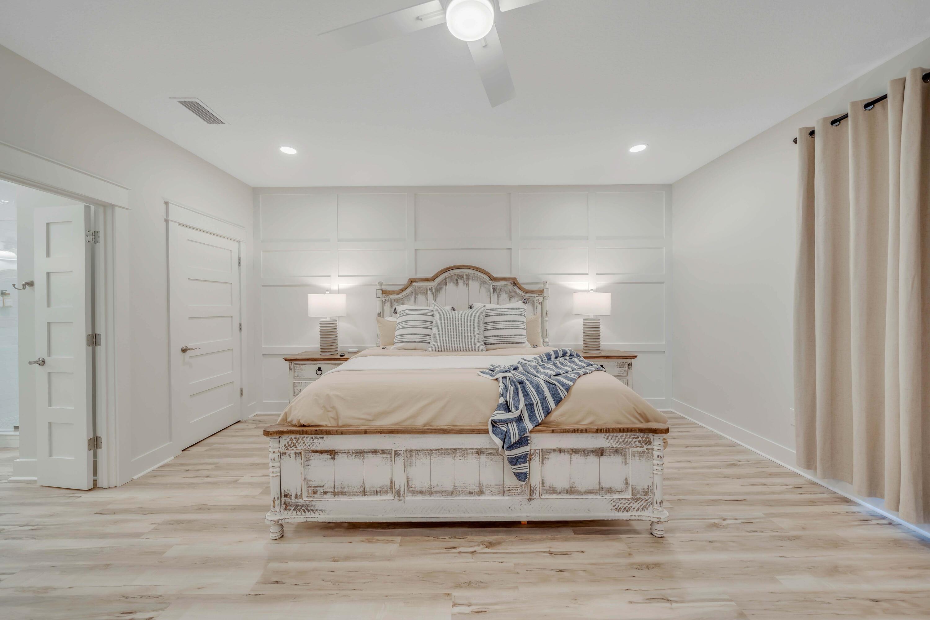 LAGUNA BEACH - Residential