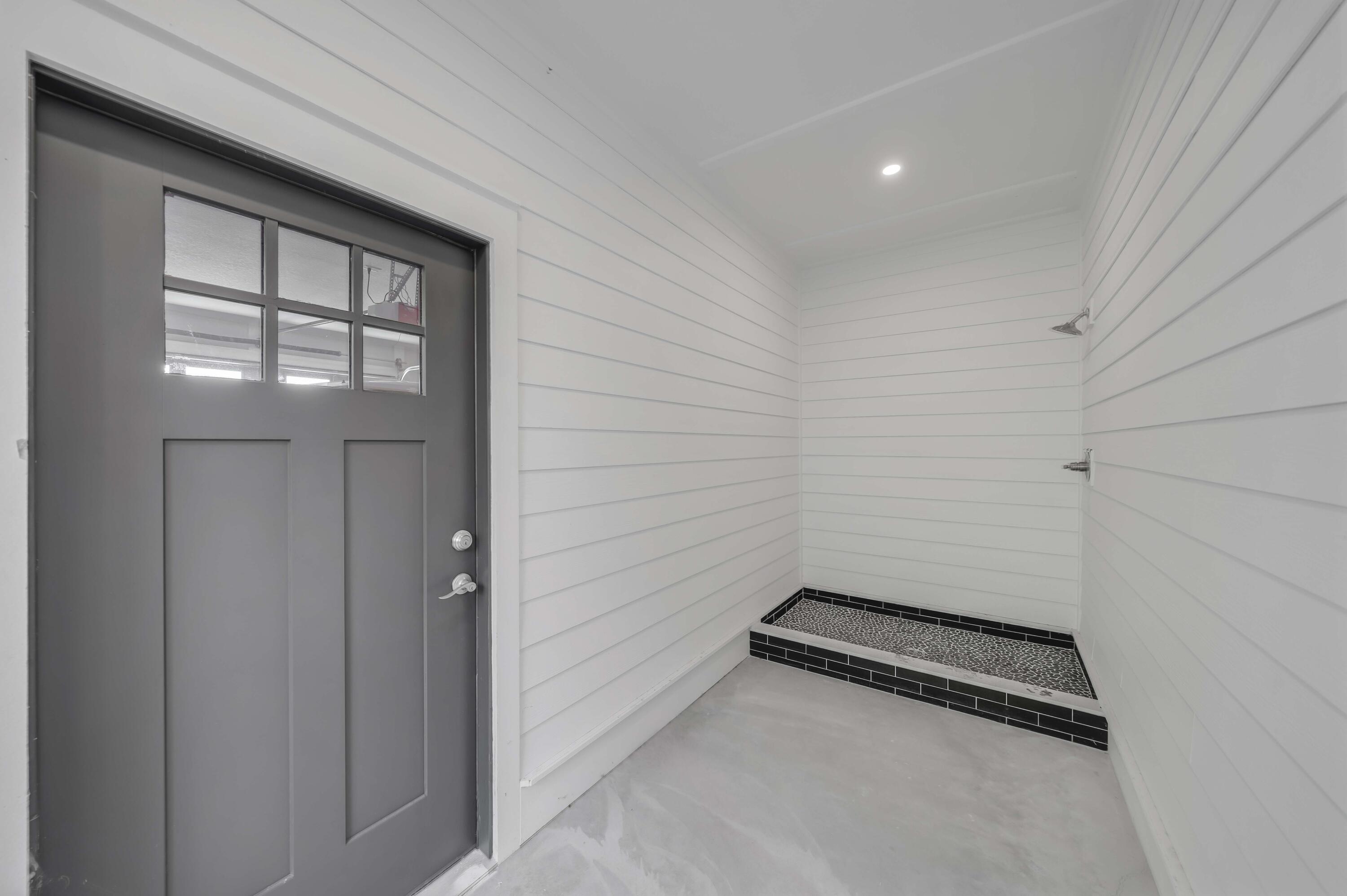 LAGUNA BEACH - Residential