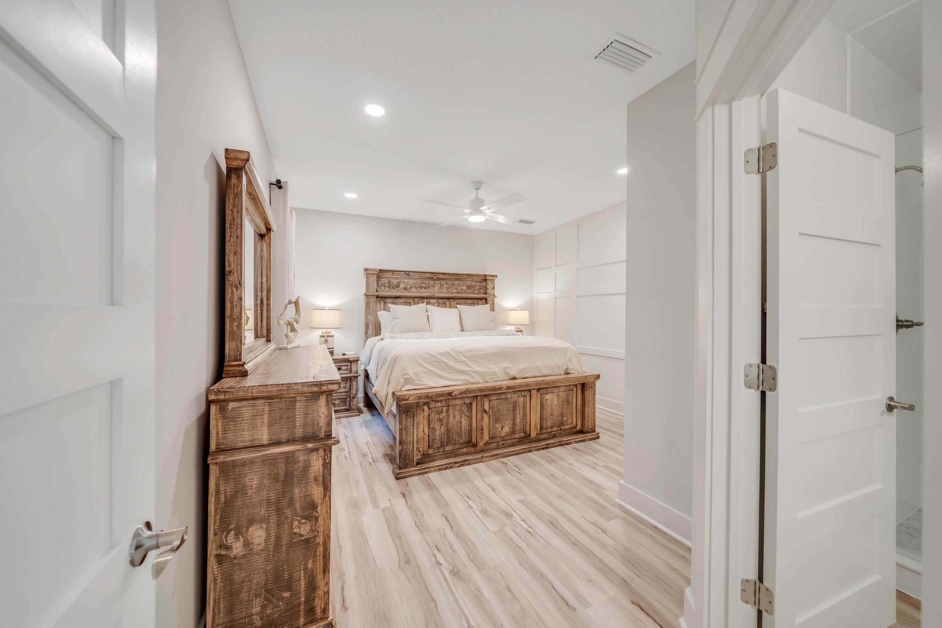 LAGUNA BEACH - Residential