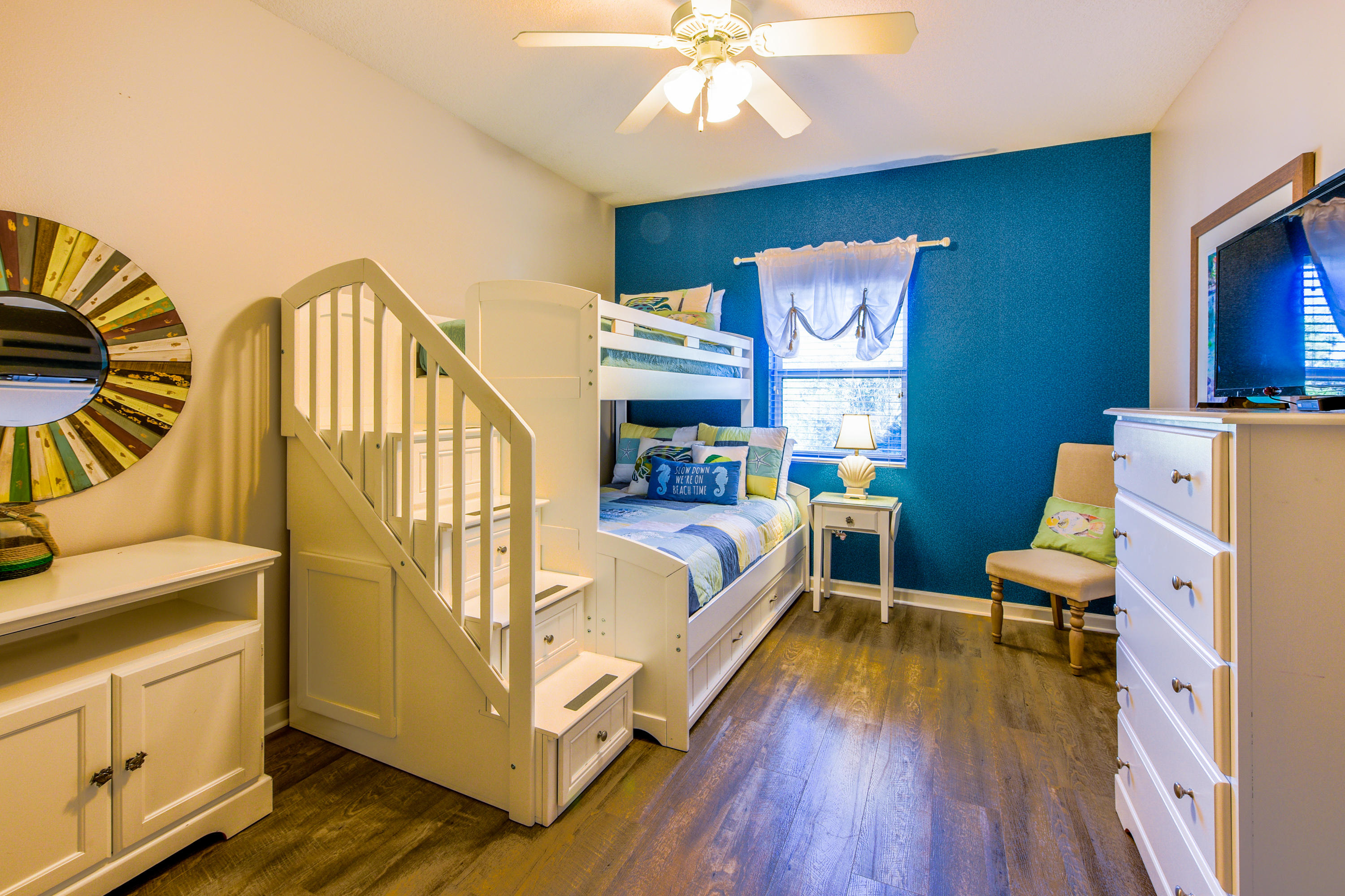 EMERALD WATERS - Residential