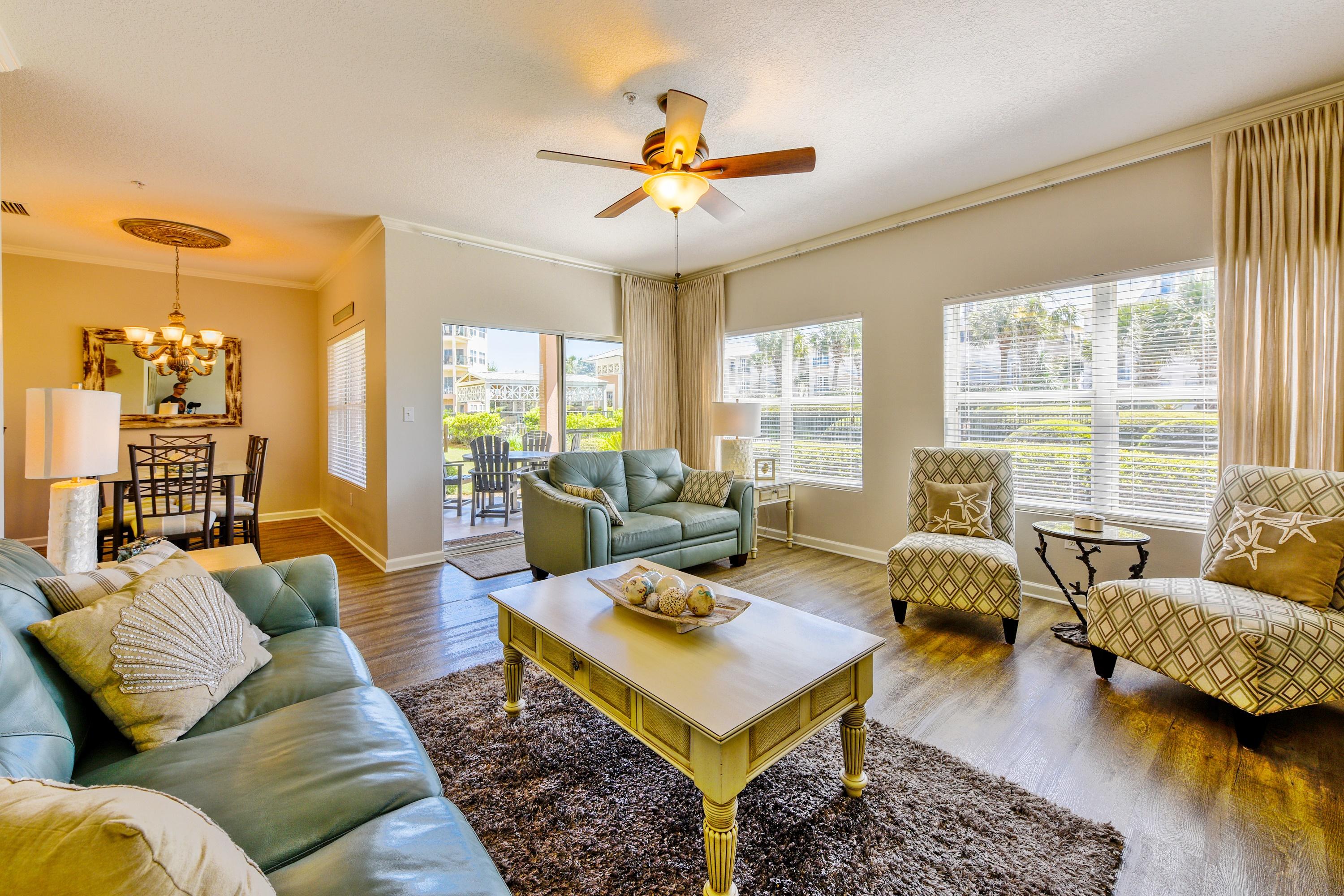 EMERALD WATERS - Residential