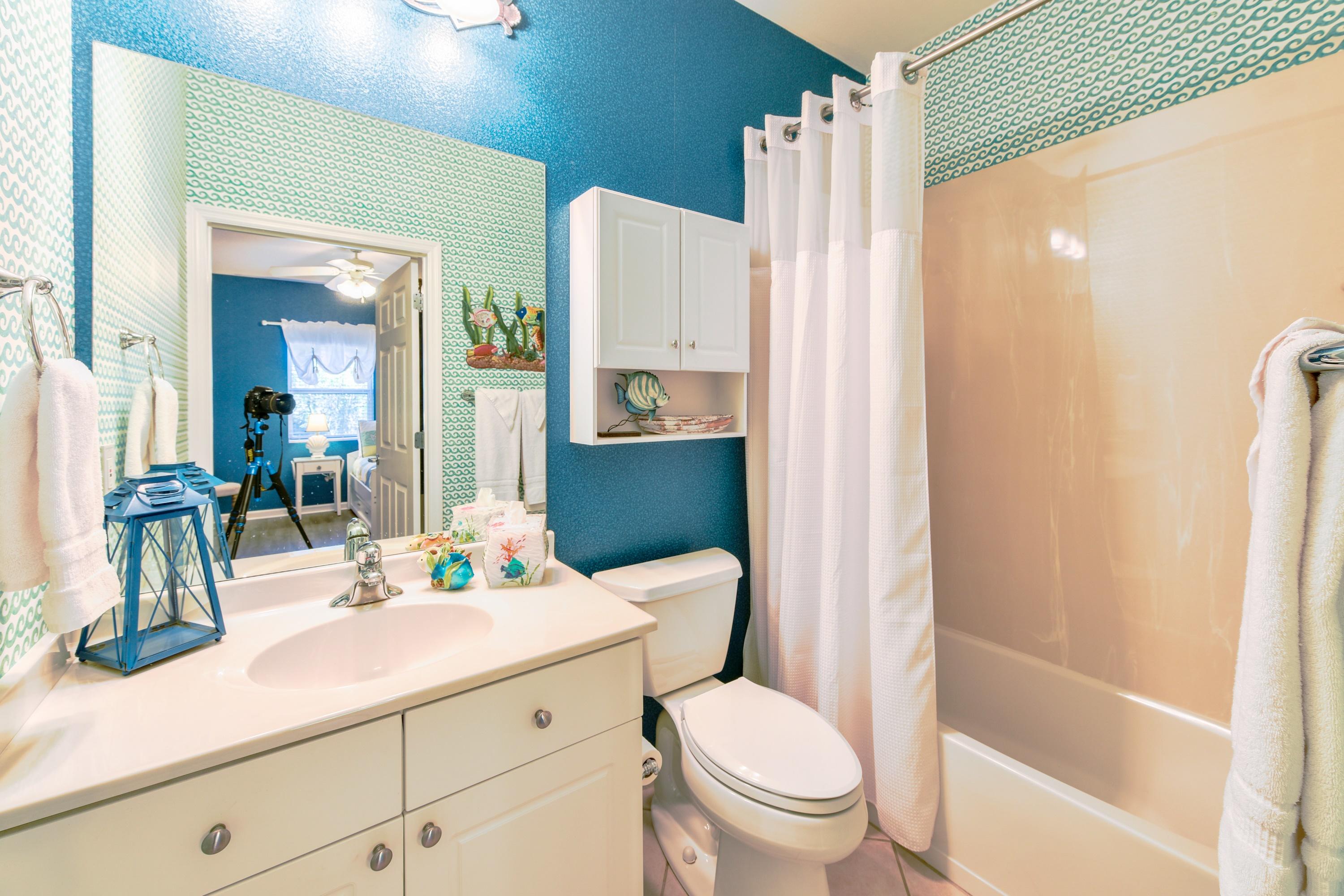 EMERALD WATERS - Residential