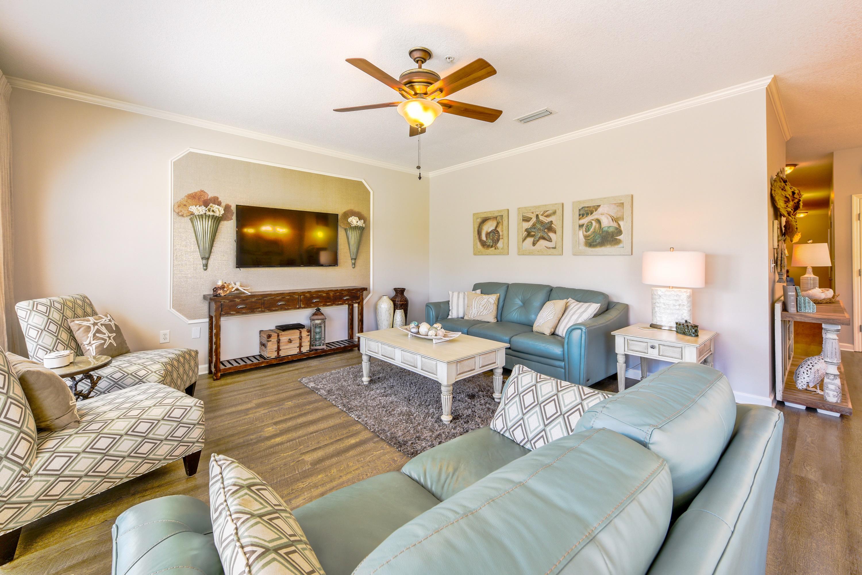 EMERALD WATERS - Residential