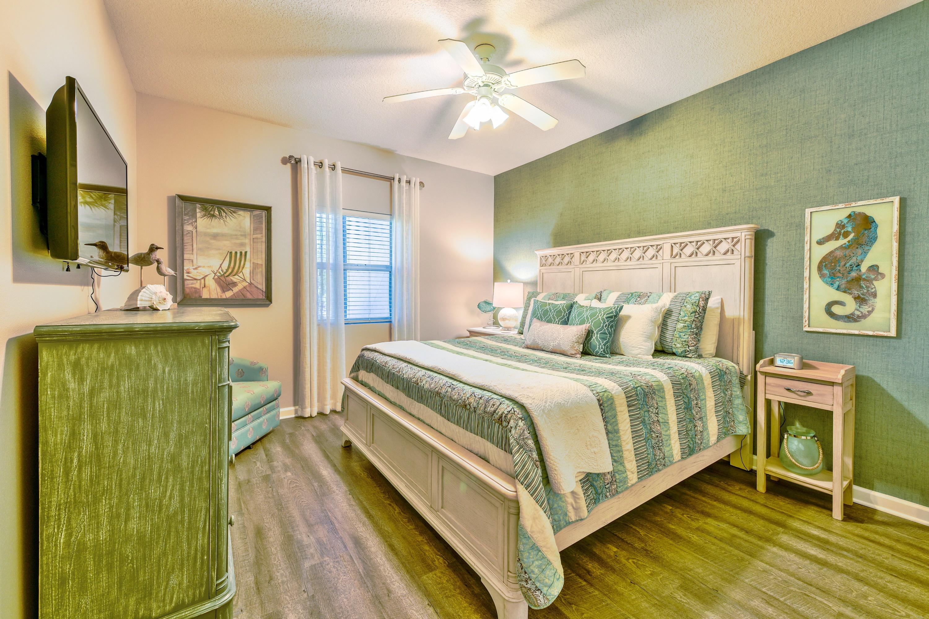 EMERALD WATERS - Residential