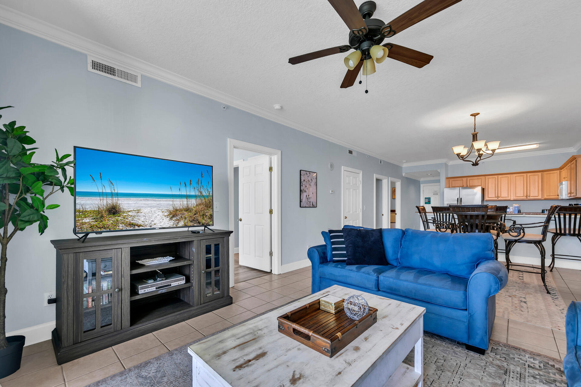 EMERALD ISLE - Residential