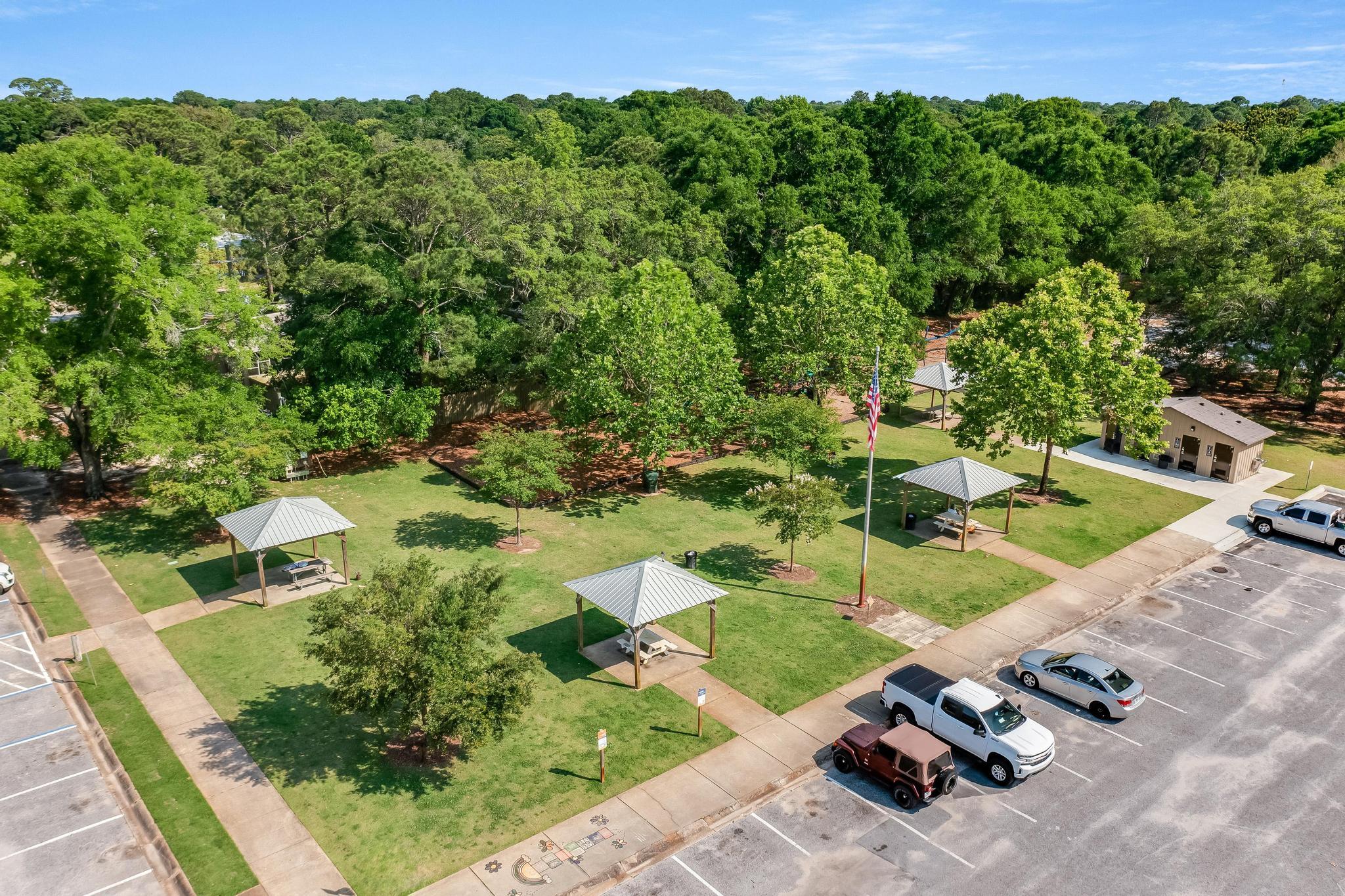 ELLIOTTS POINT 7TH ADDN - Residential