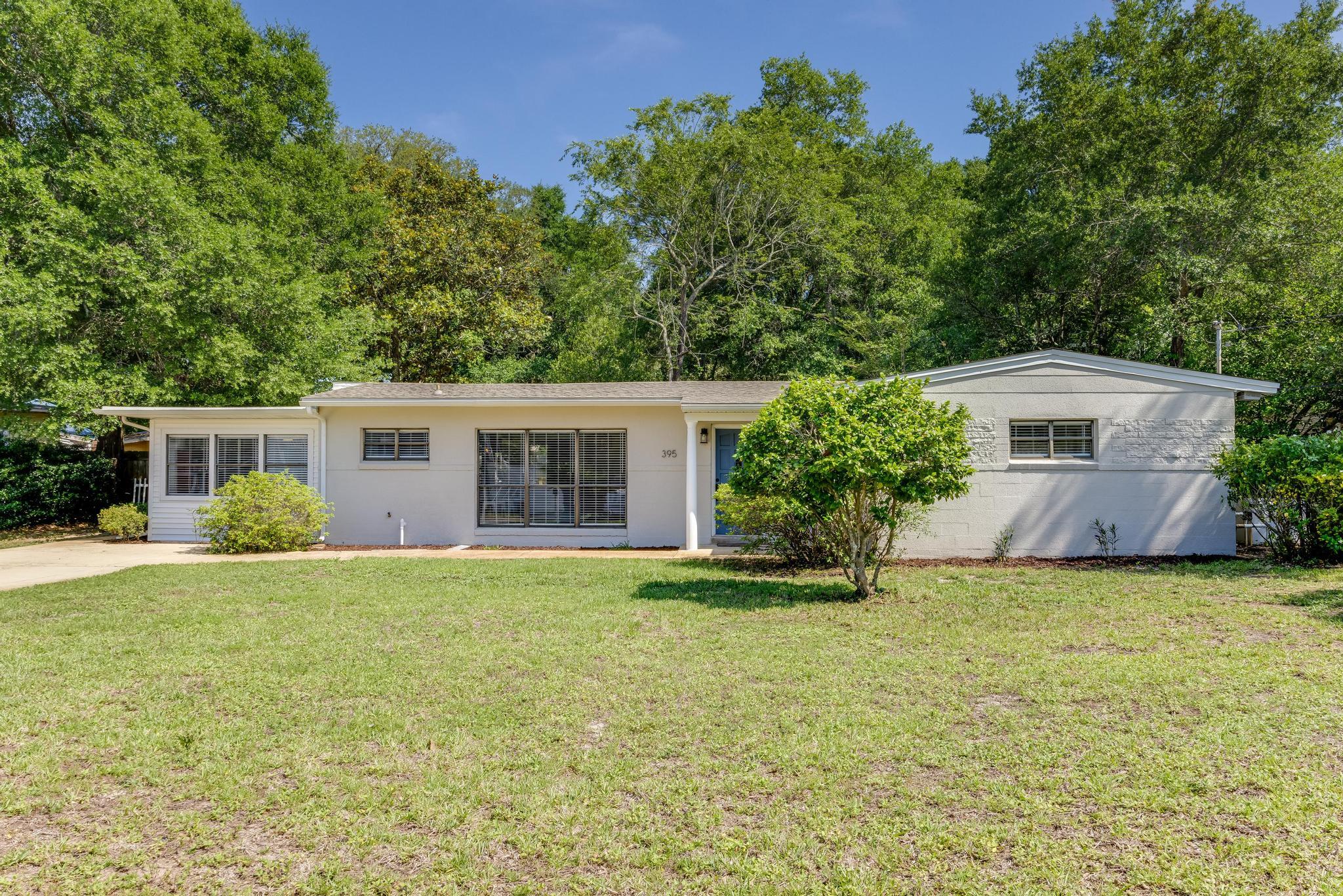 ELLIOTTS POINT 7TH ADDN - Residential