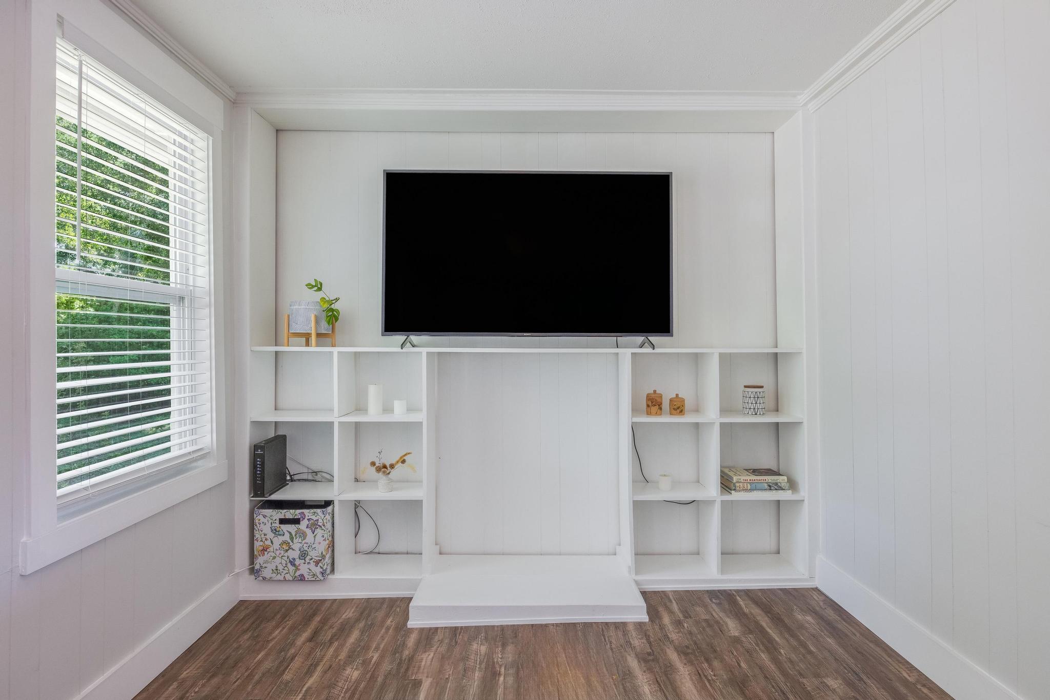 ELLIOTTS POINT 7TH ADDN - Residential