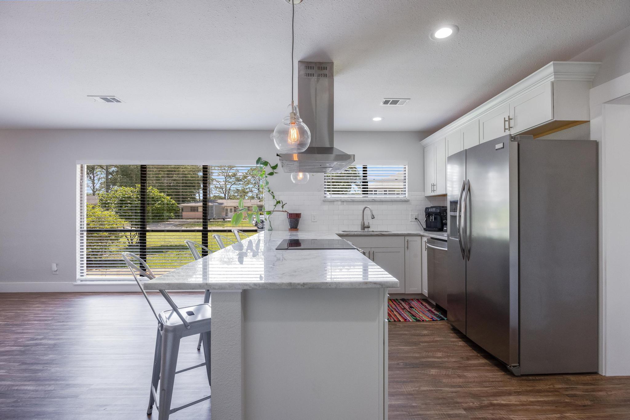 ELLIOTTS POINT 7TH ADDN - Residential