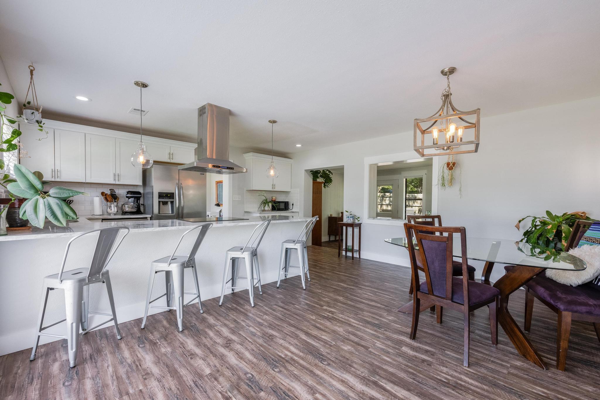 ELLIOTTS POINT 7TH ADDN - Residential