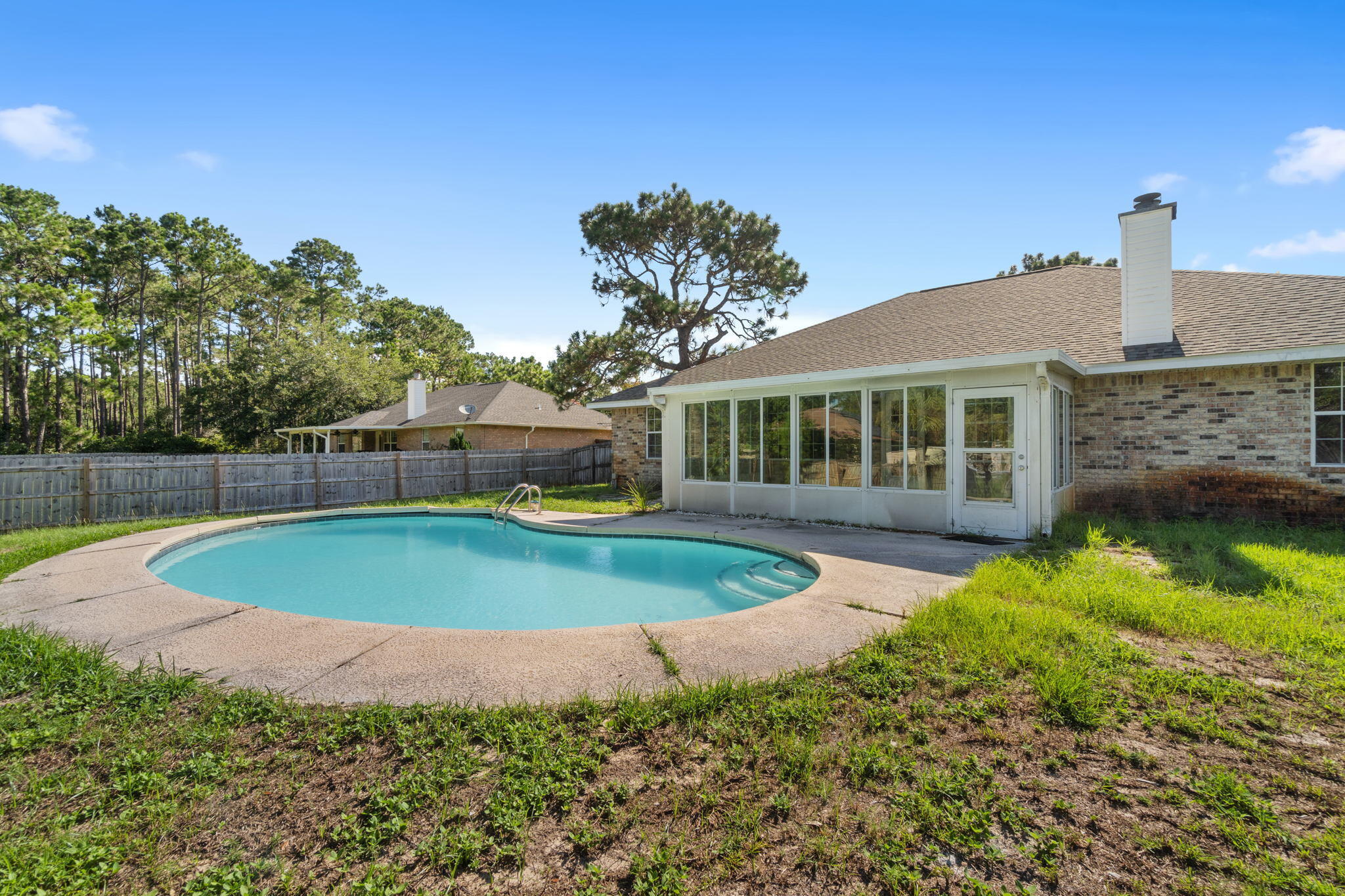 HOLLEY BY THE SEA - Residential