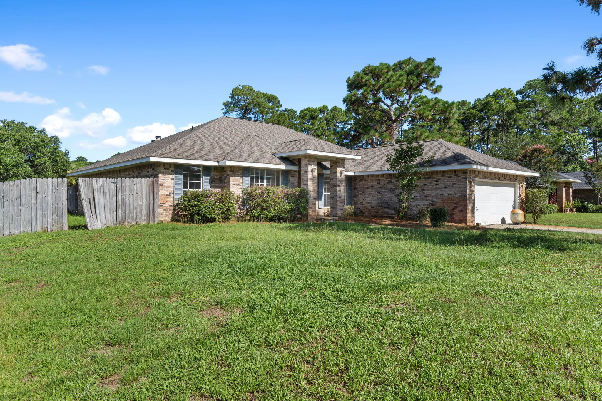 HOLLEY BY THE SEA - Residential