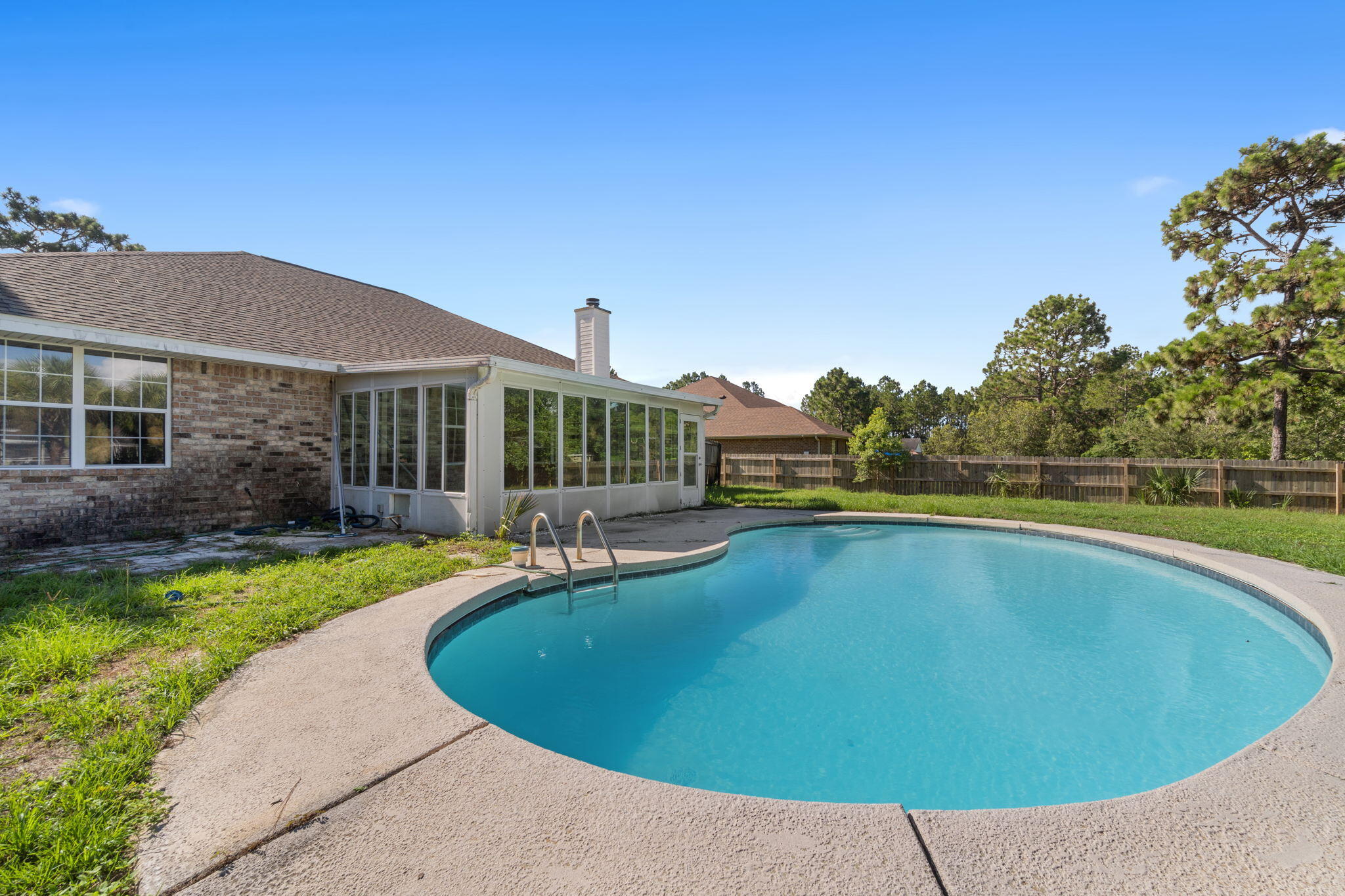 HOLLEY BY THE SEA - Residential