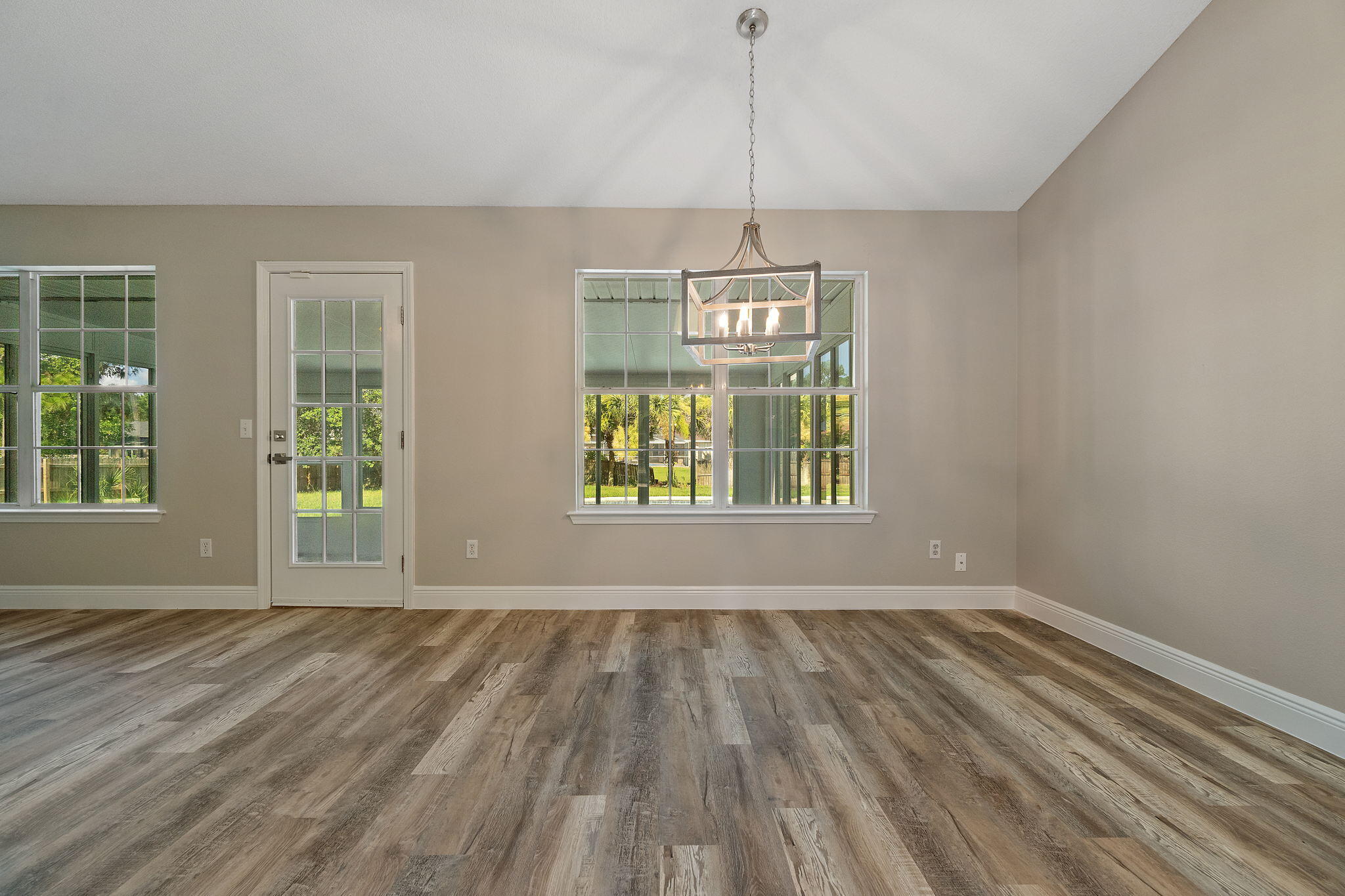 HOLLEY BY THE SEA - Residential