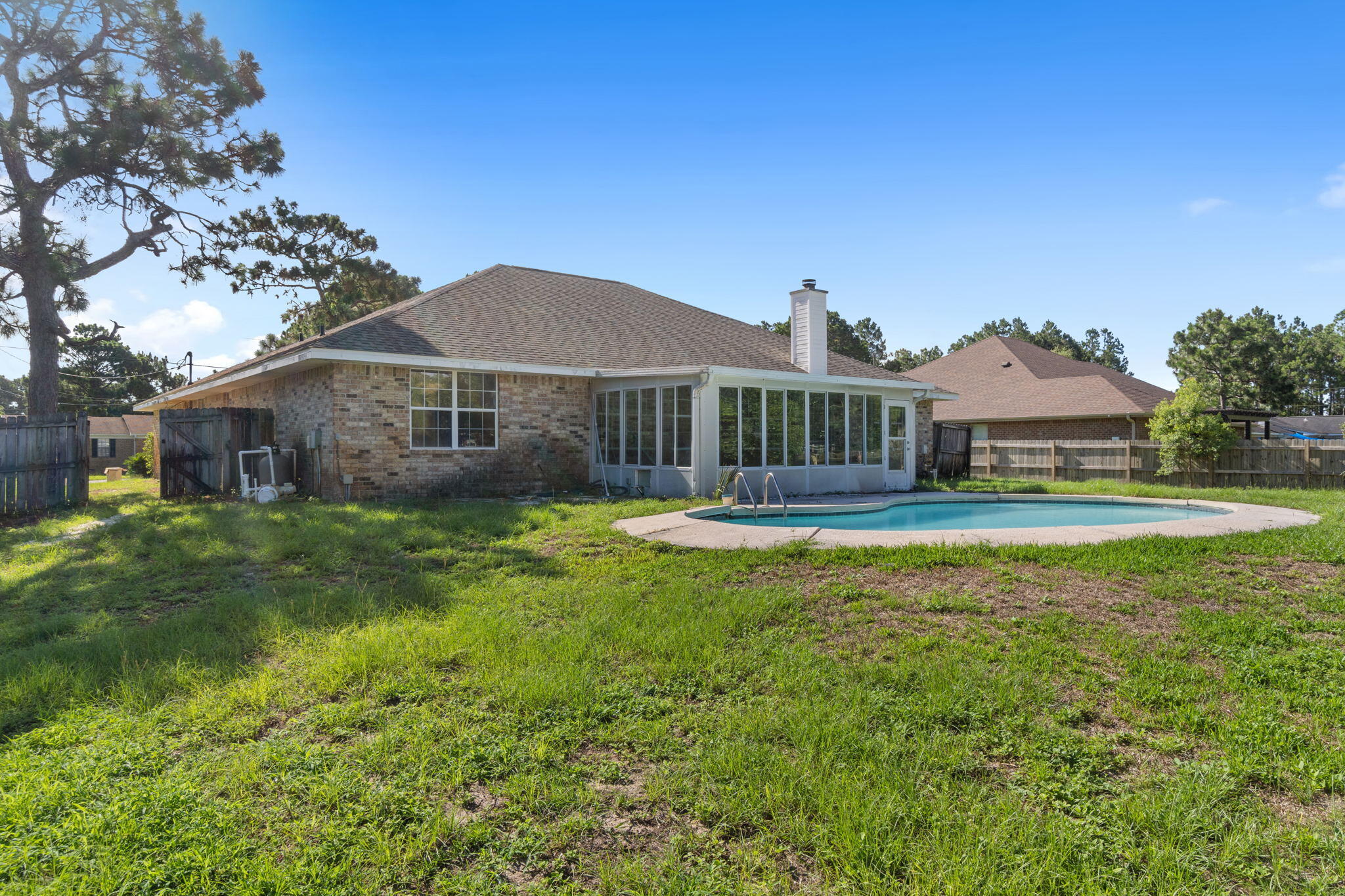 HOLLEY BY THE SEA - Residential