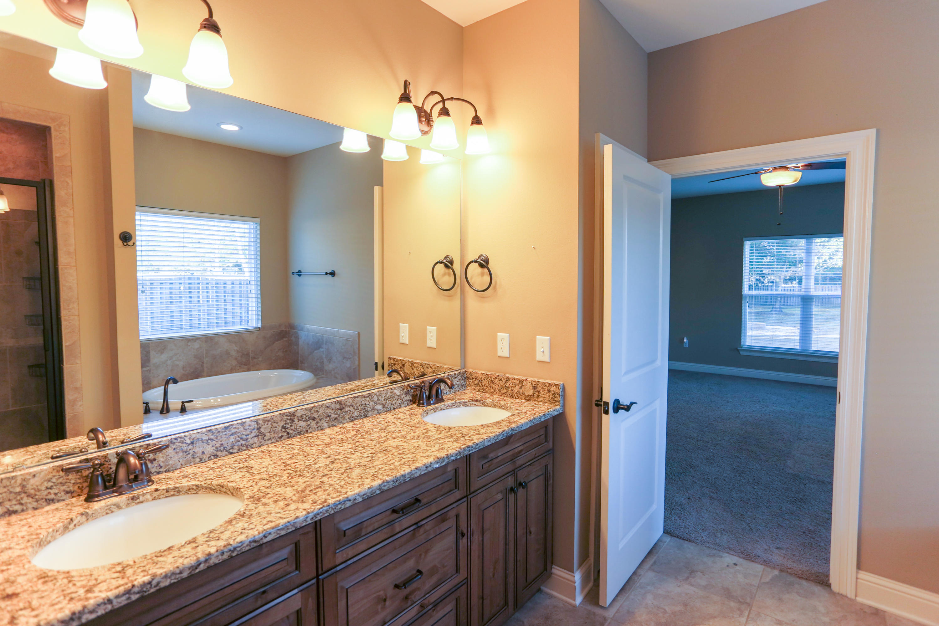 MILL CREEK FARMS - Residential