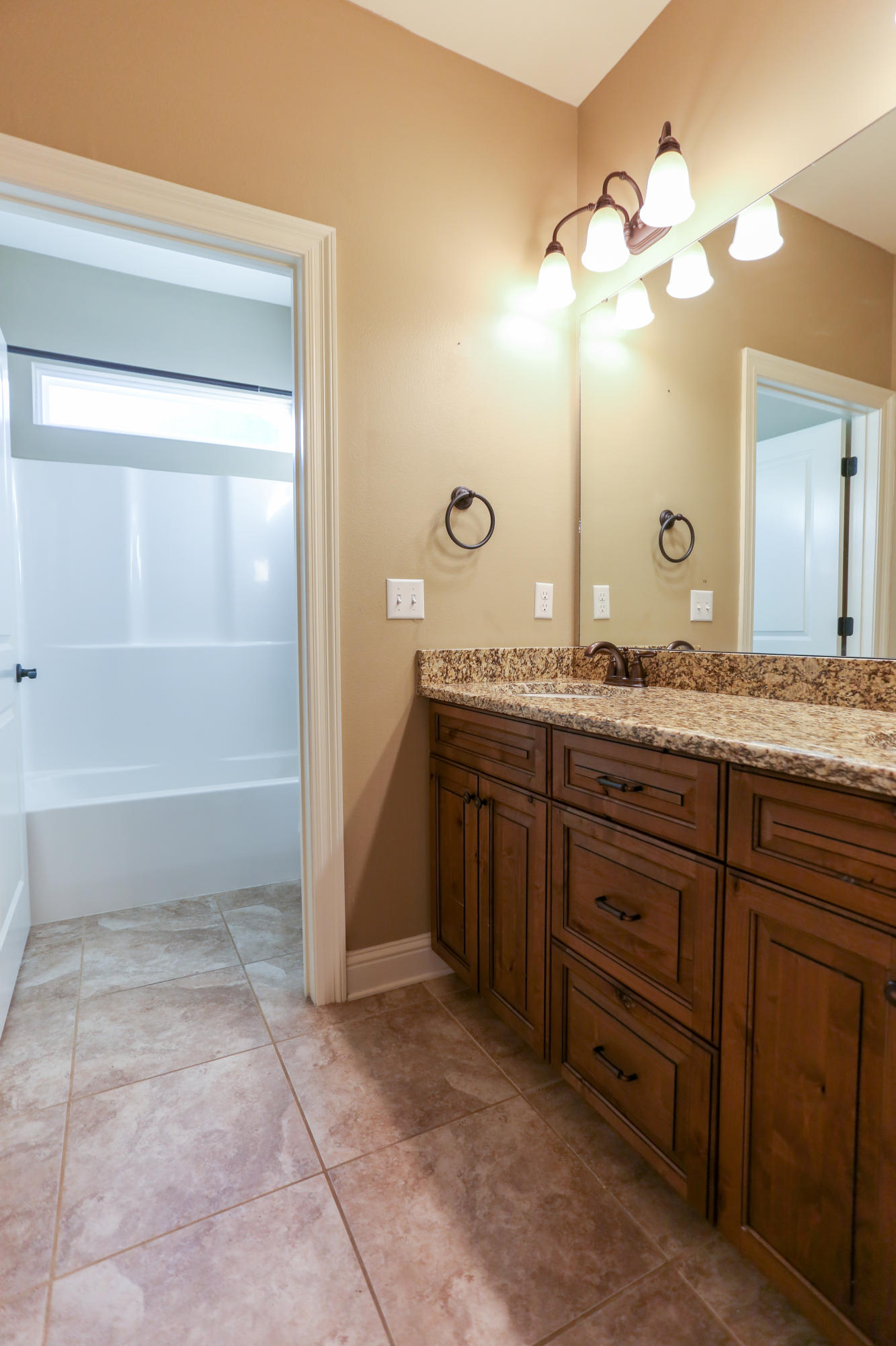 MILL CREEK FARMS - Residential