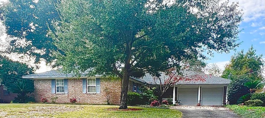 Come see this charming 3-bedroom, 2-bath brick home located in a lovely neighborhood in the heart of Fort Walton Beach! Everything works but can use some updating. NEEDS a full re-wire and panel replacement but perfect opportunity for someone who wants to make it their own.  Being sold ''AS IS''.