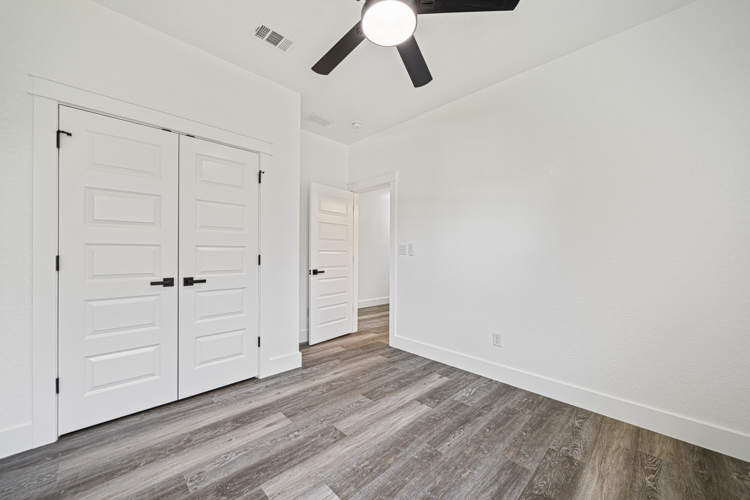 GARDEN CITY - Residential