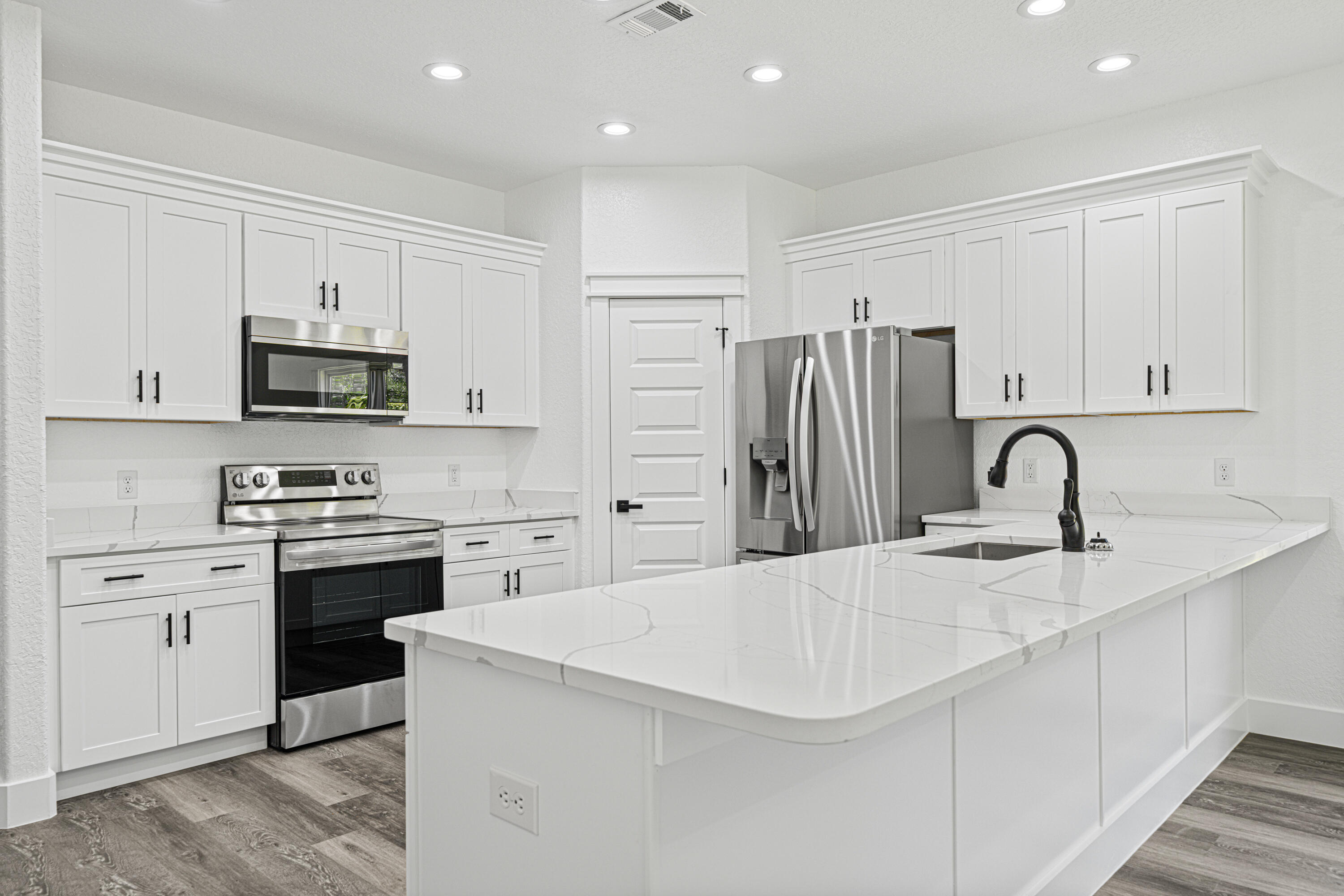 GARDEN CITY - Residential
