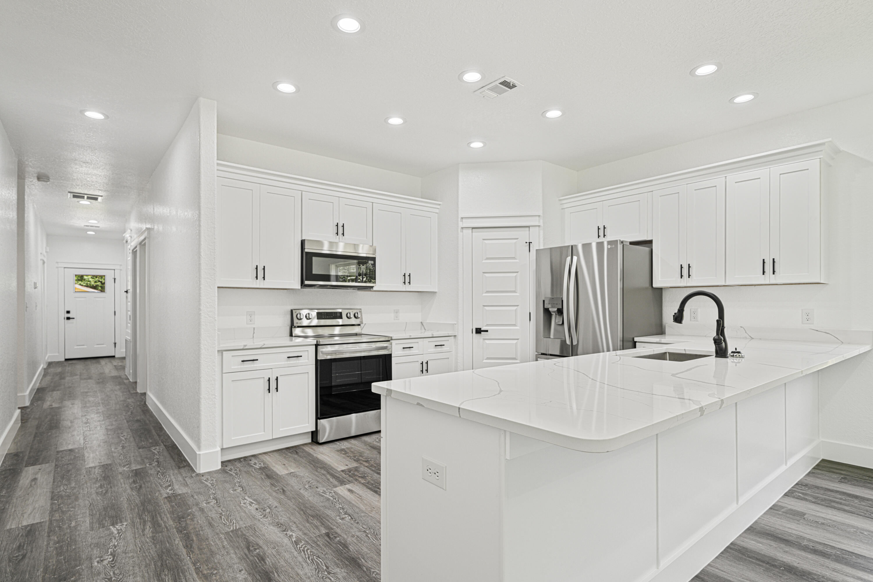 GARDEN CITY - Residential