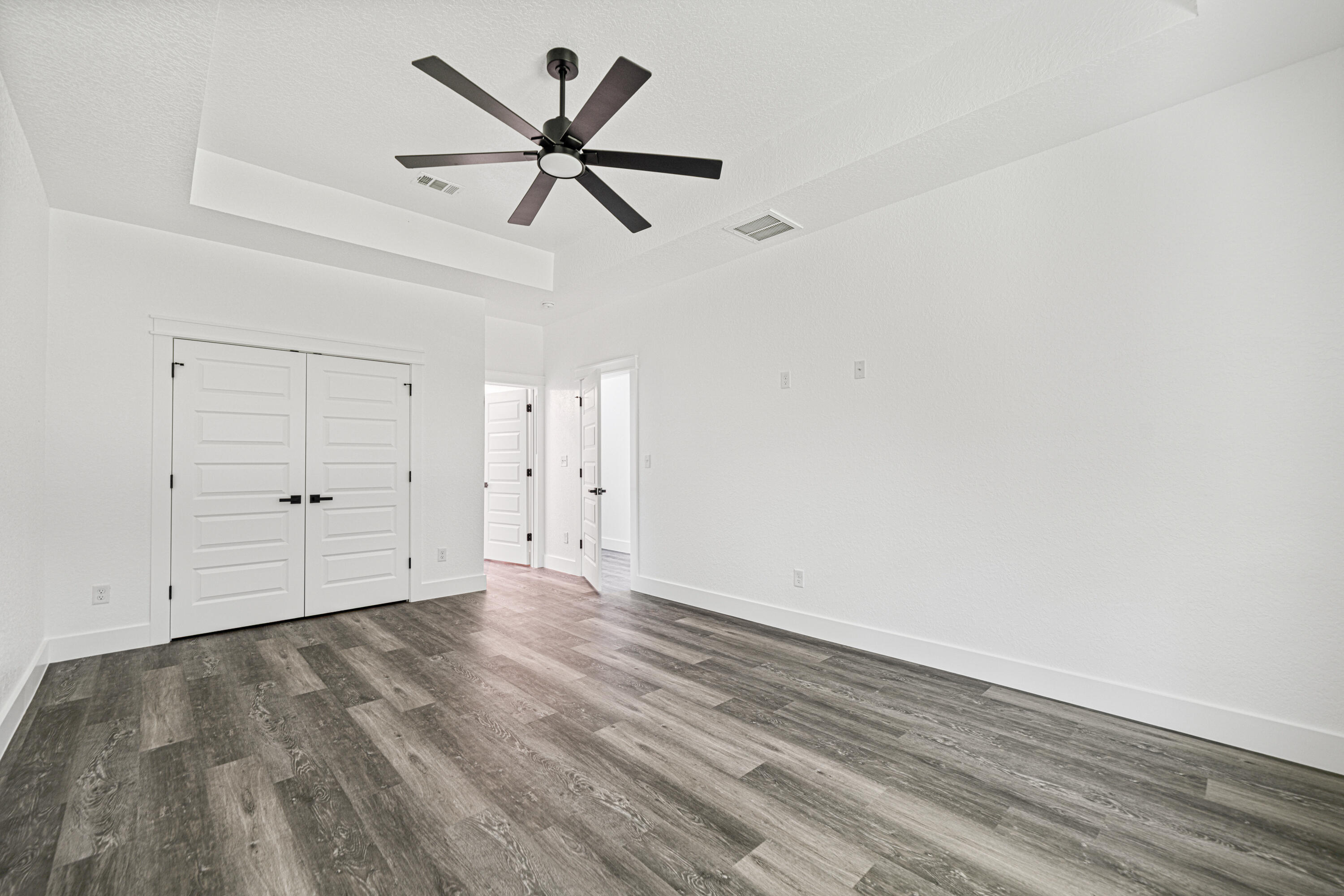 GARDEN CITY - Residential