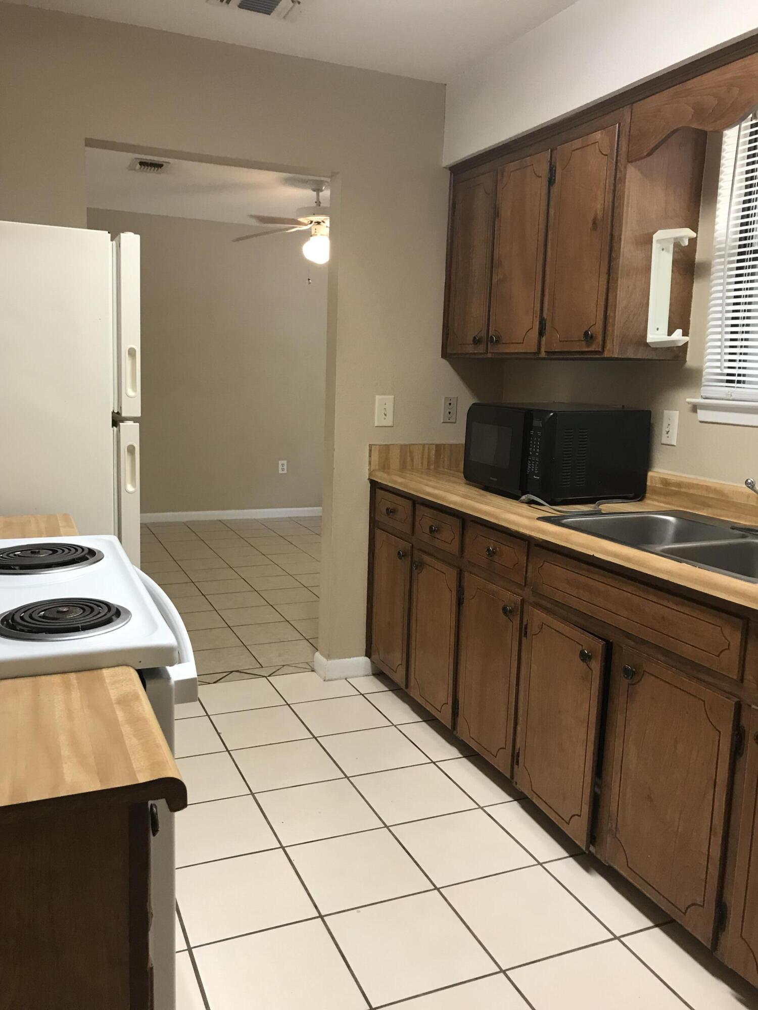 Crestview Central - Residential Lease