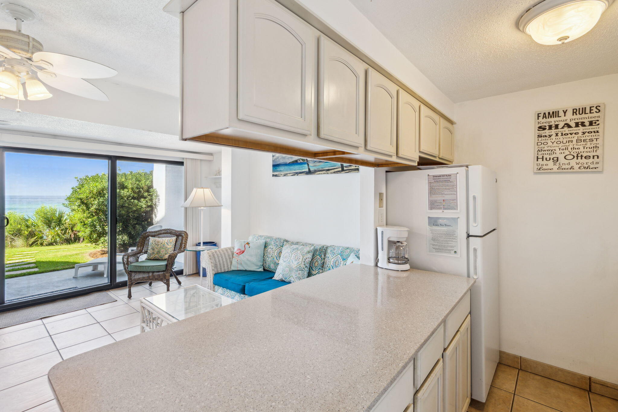 EMERALD HILL CONDO PH 1 - Residential