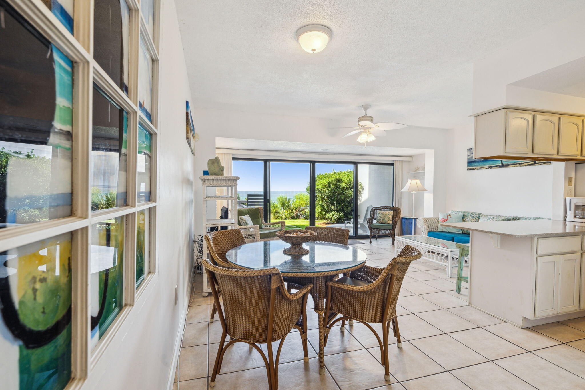 EMERALD HILL CONDO PH 1 - Residential