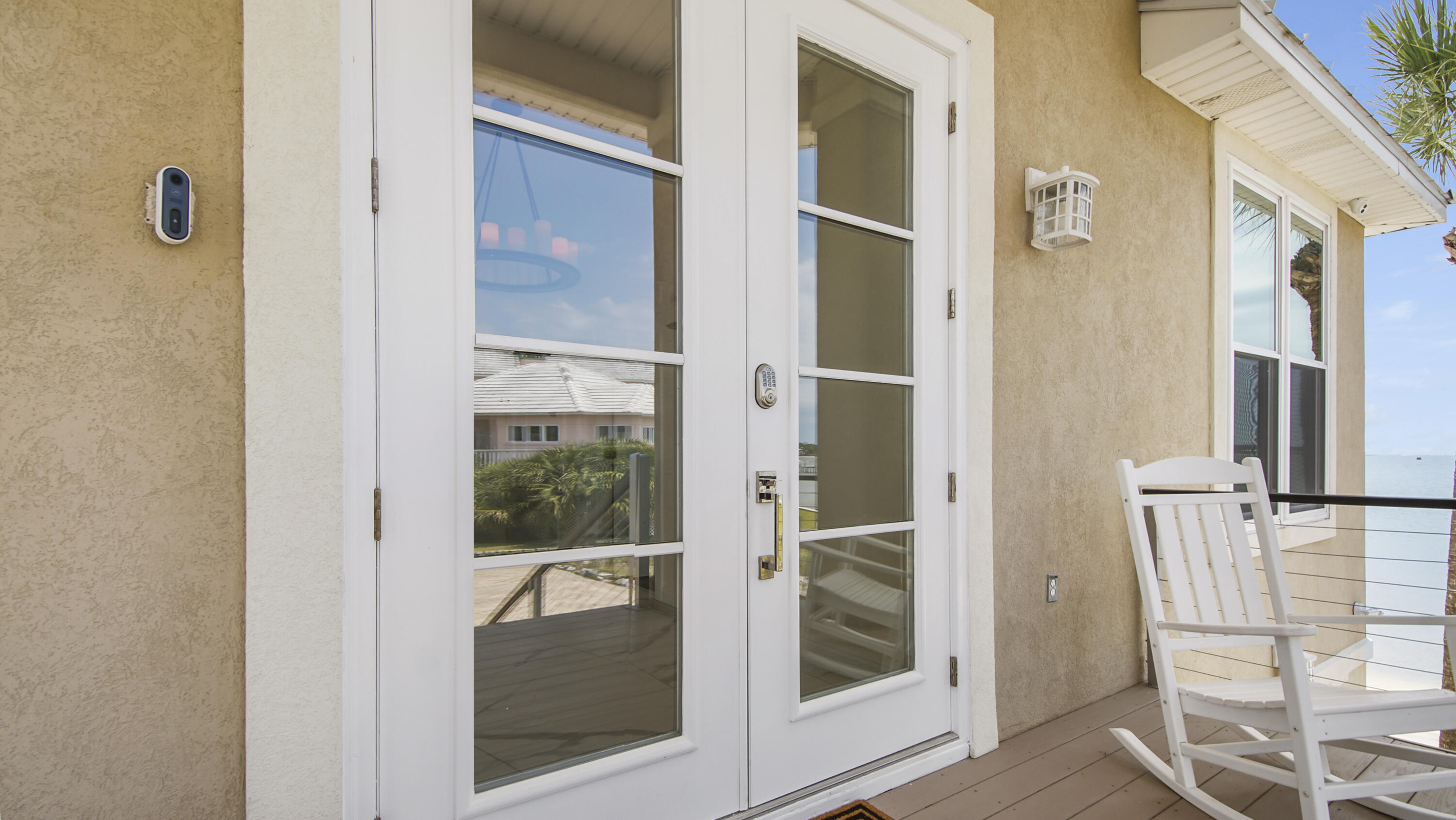 SANDY POINTE - Residential