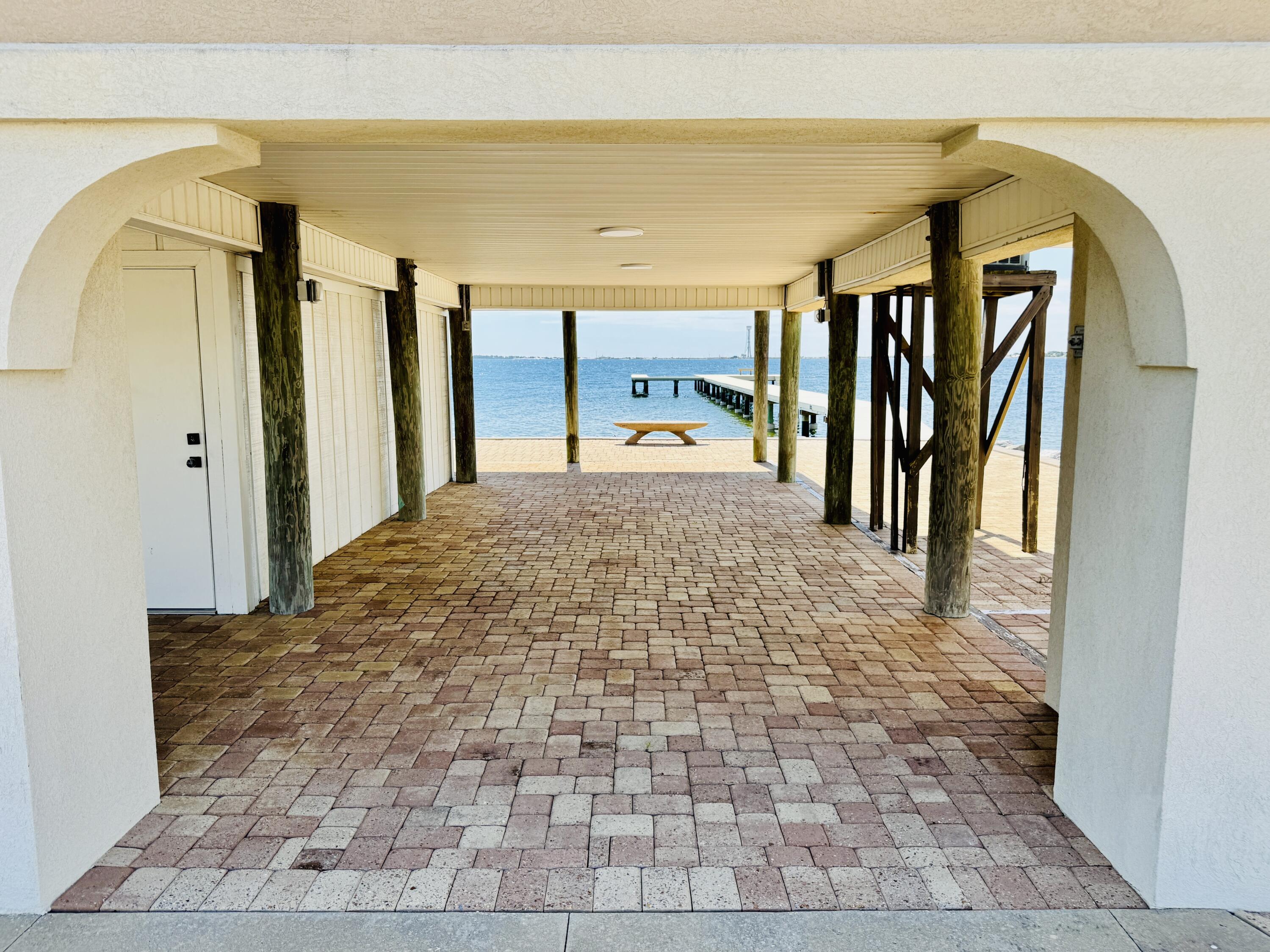 SANDY POINTE - Residential