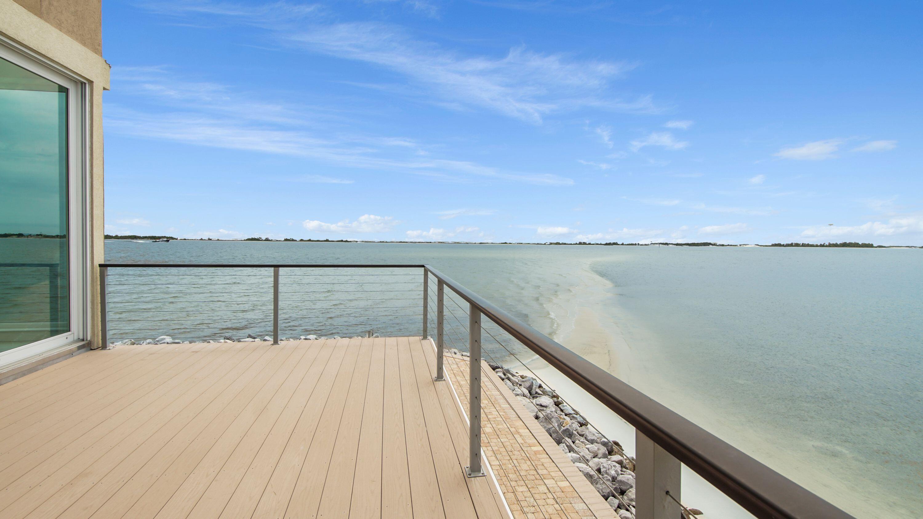 SANDY POINTE - Residential
