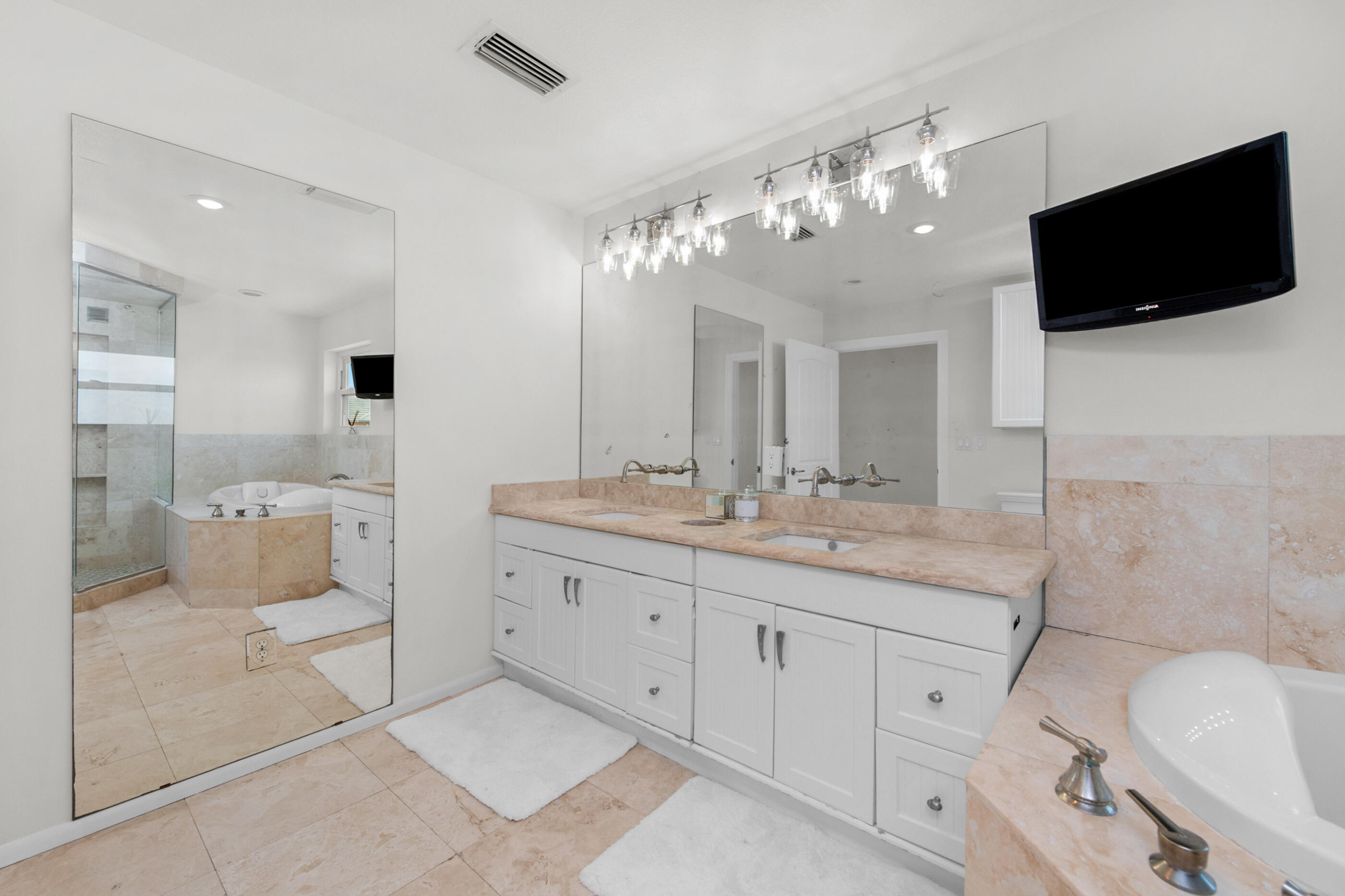 SANDY POINTE - Residential