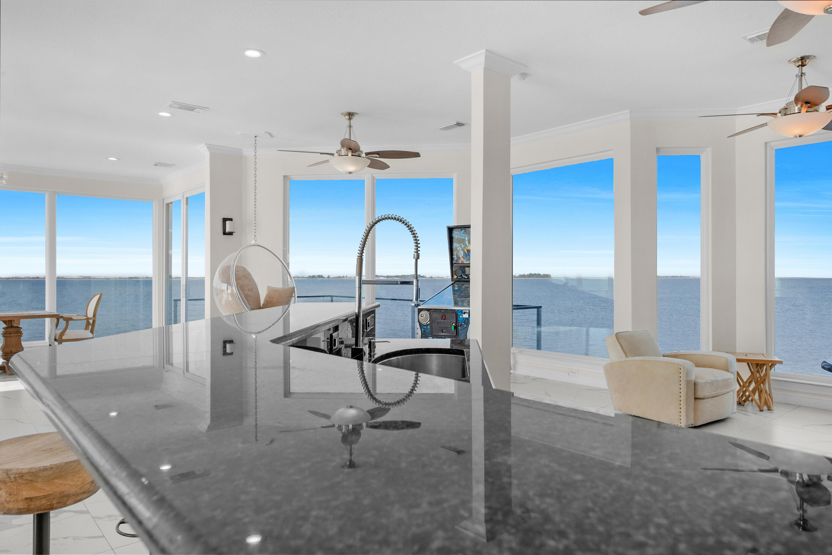 SANDY POINTE - Residential