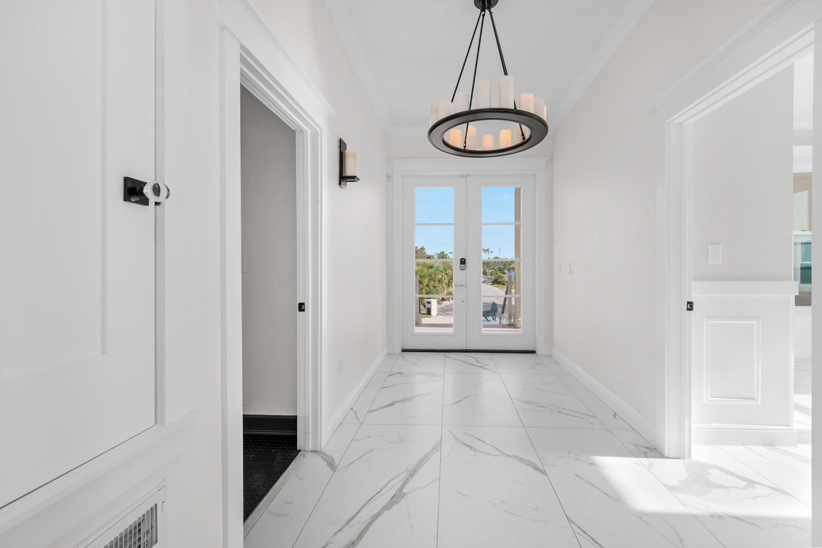 SANDY POINTE - Residential