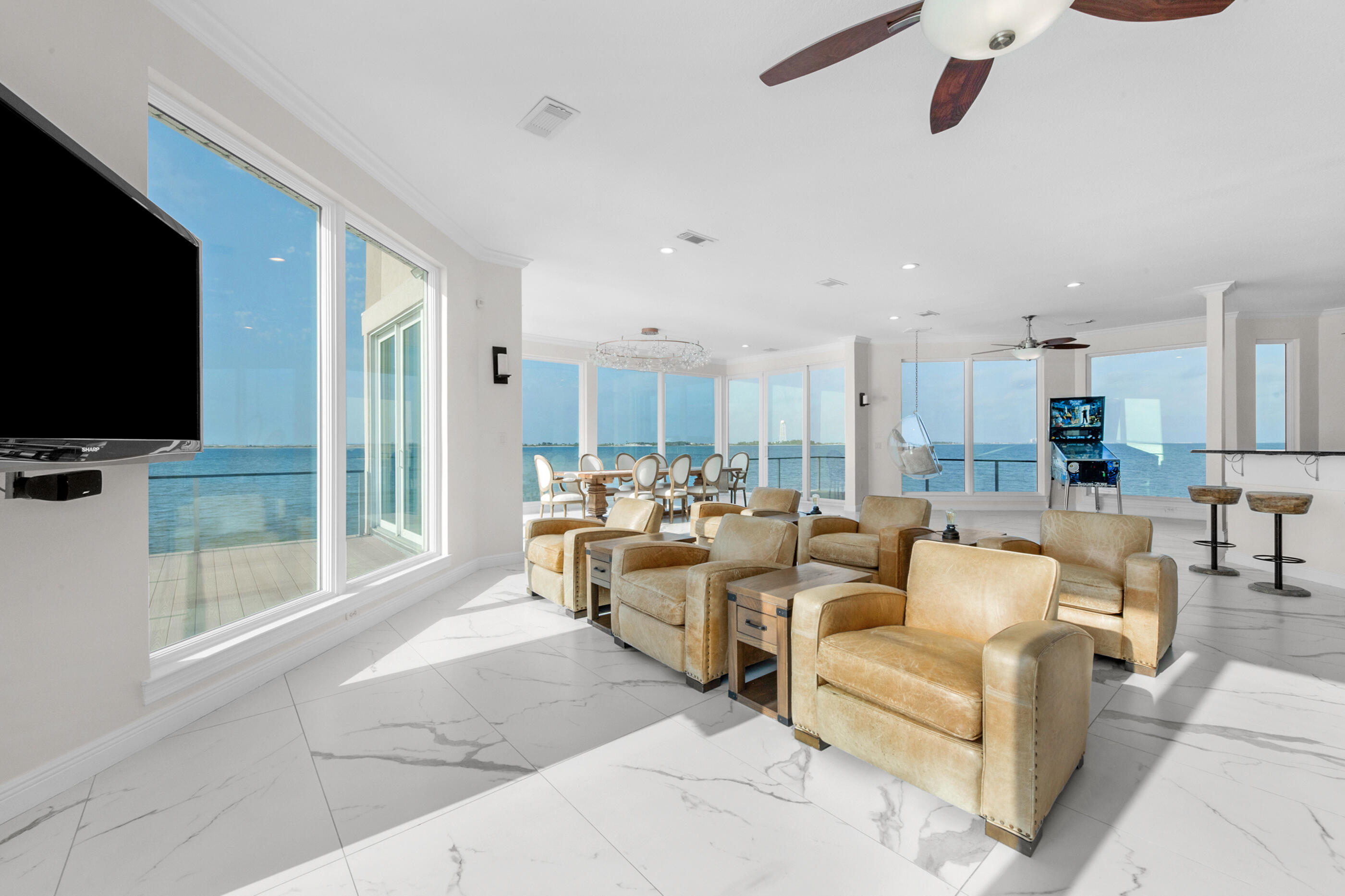 SANDY POINTE - Residential
