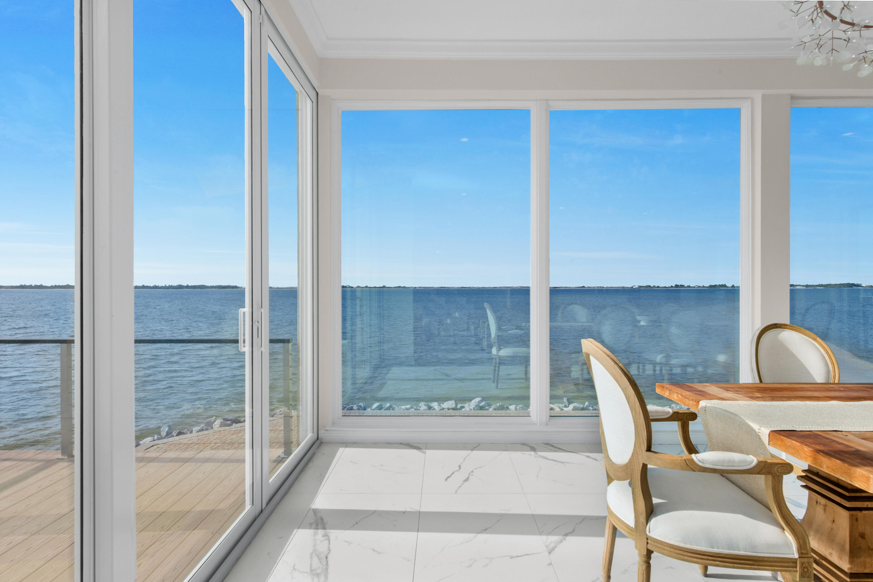 SANDY POINTE - Residential