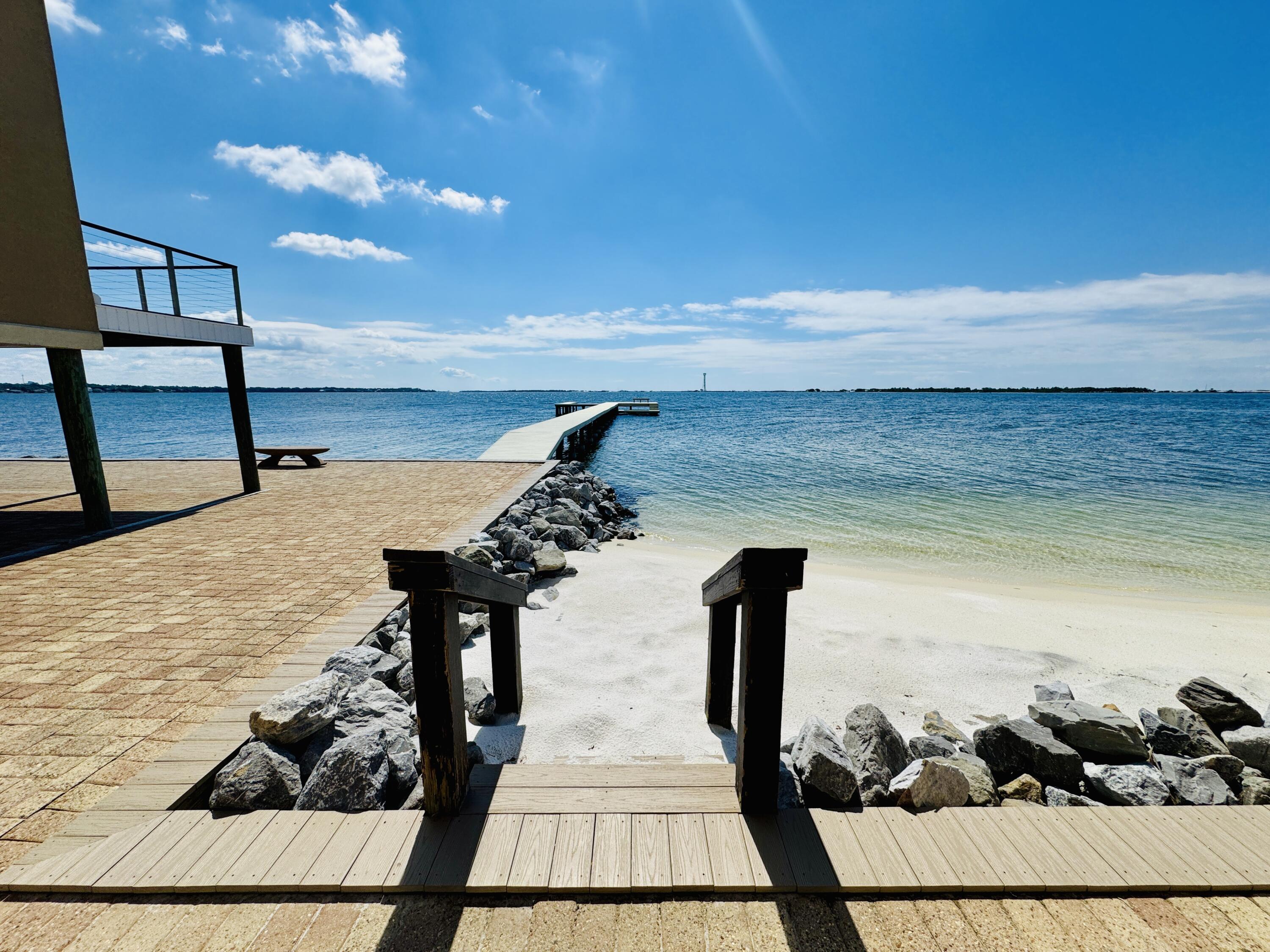 SANDY POINTE - Residential