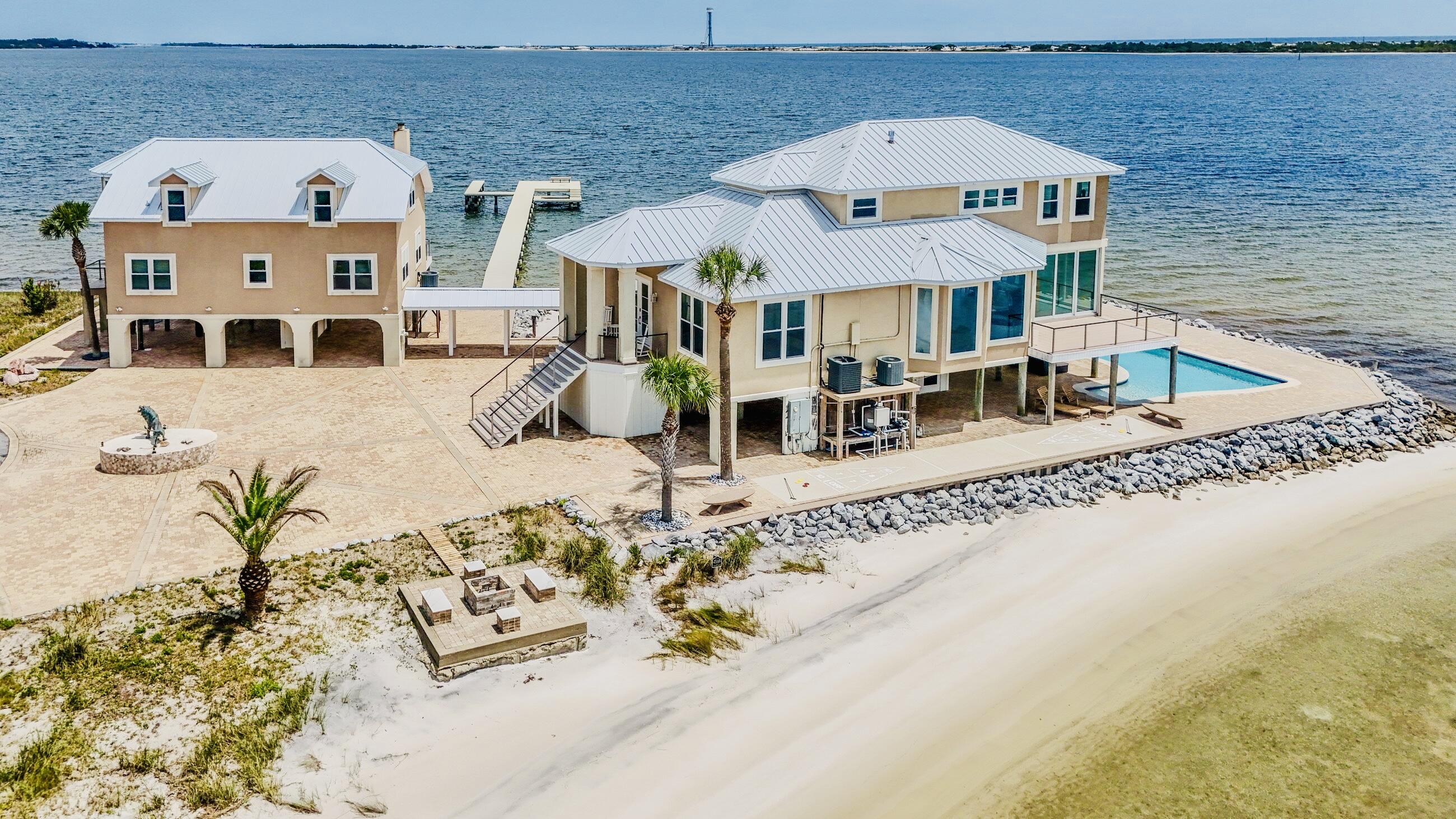 SANDY POINTE - Residential