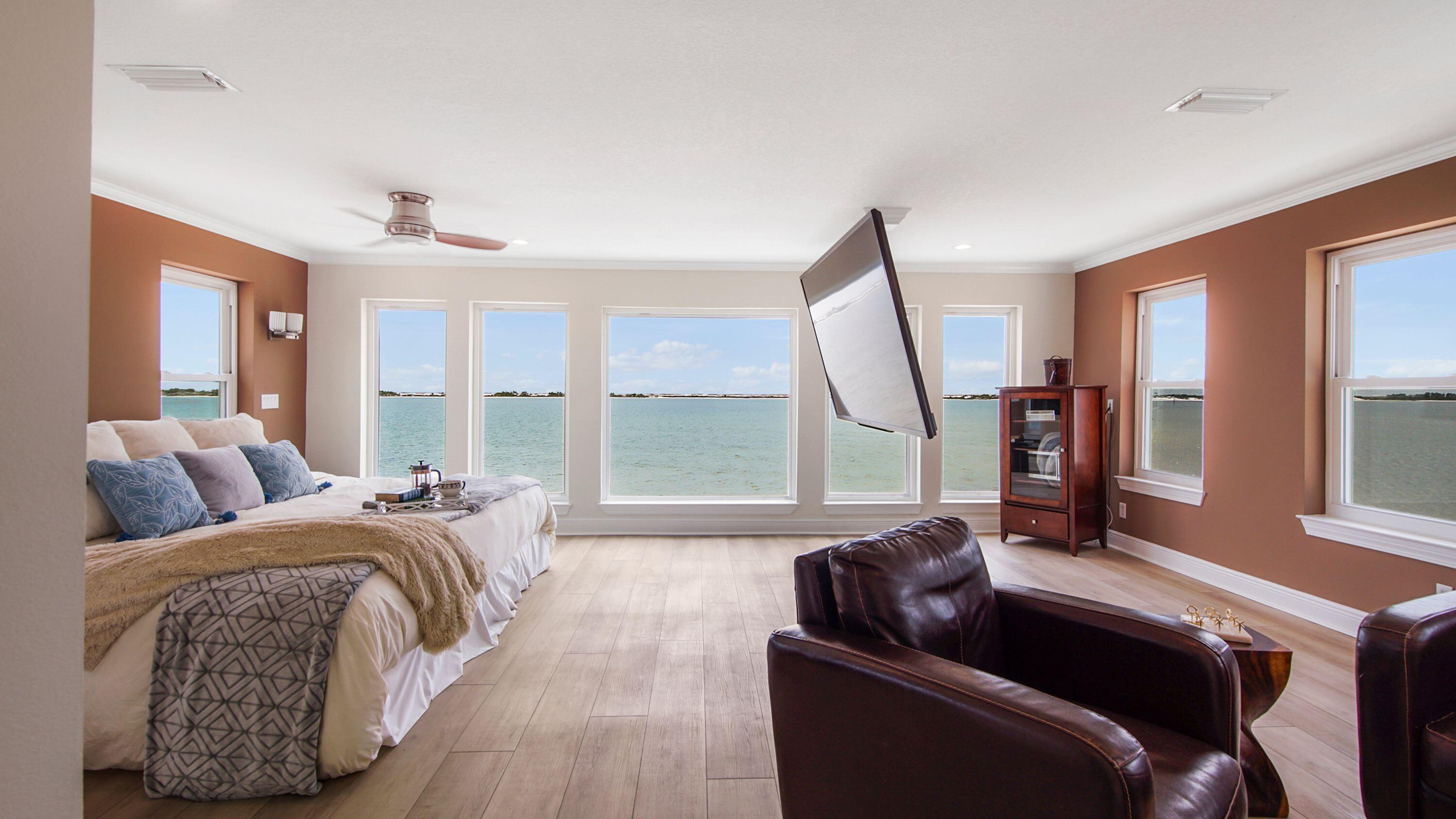 SANDY POINTE - Residential